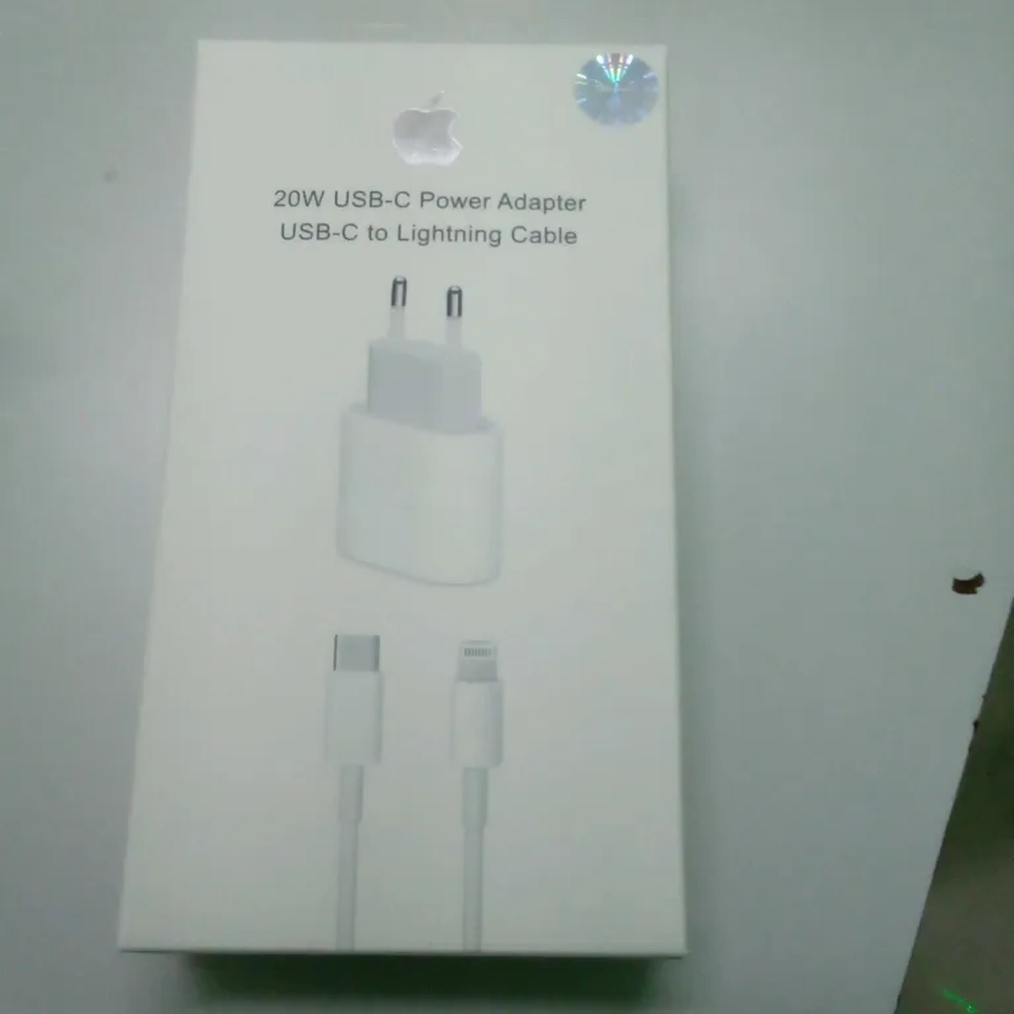 Adaptador USB-C 20W imagem