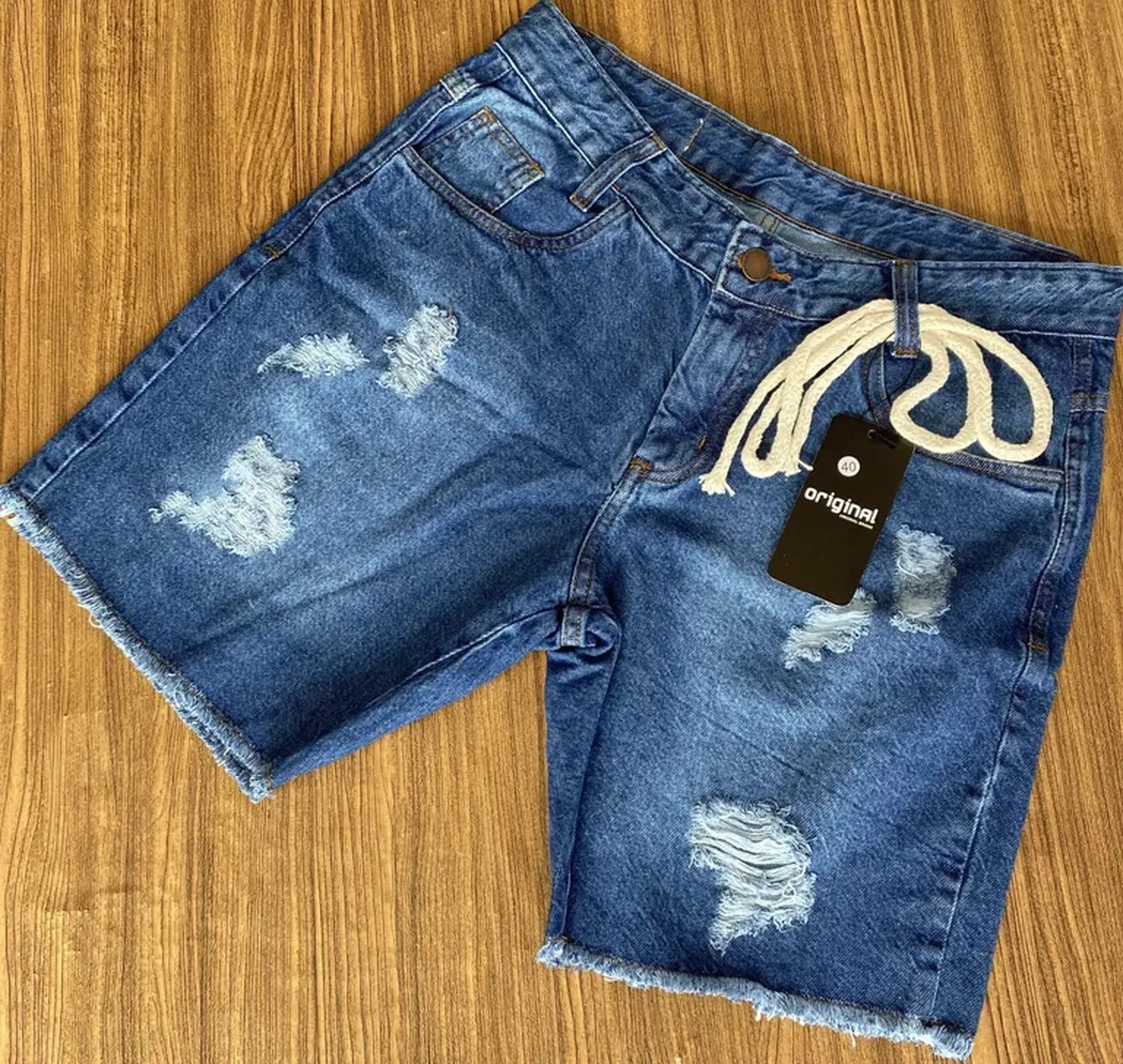 short jeans jogador Numero 40 imagem