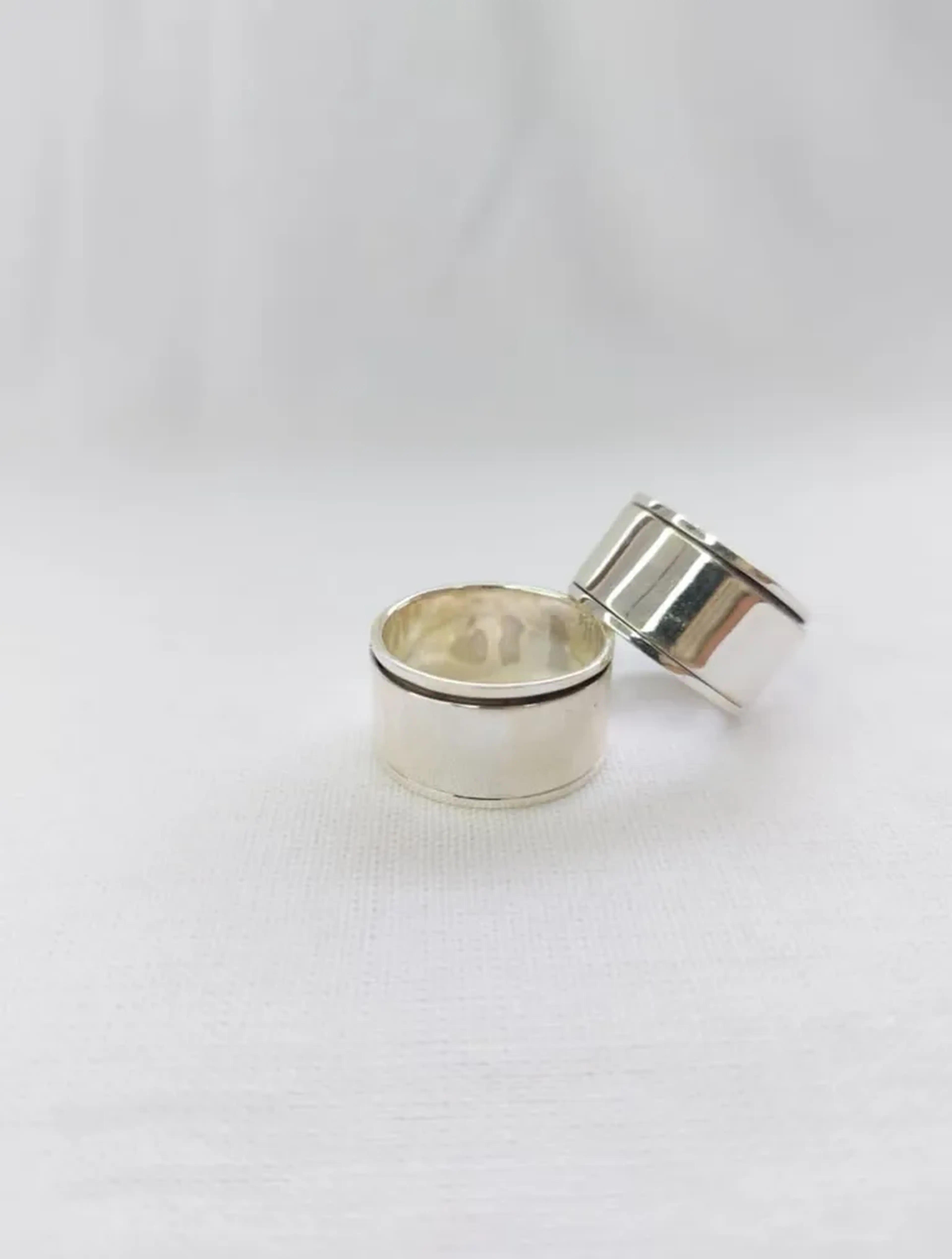 Anel Masculino Giratório de Prata 925 - Estilo e Inovação imagem