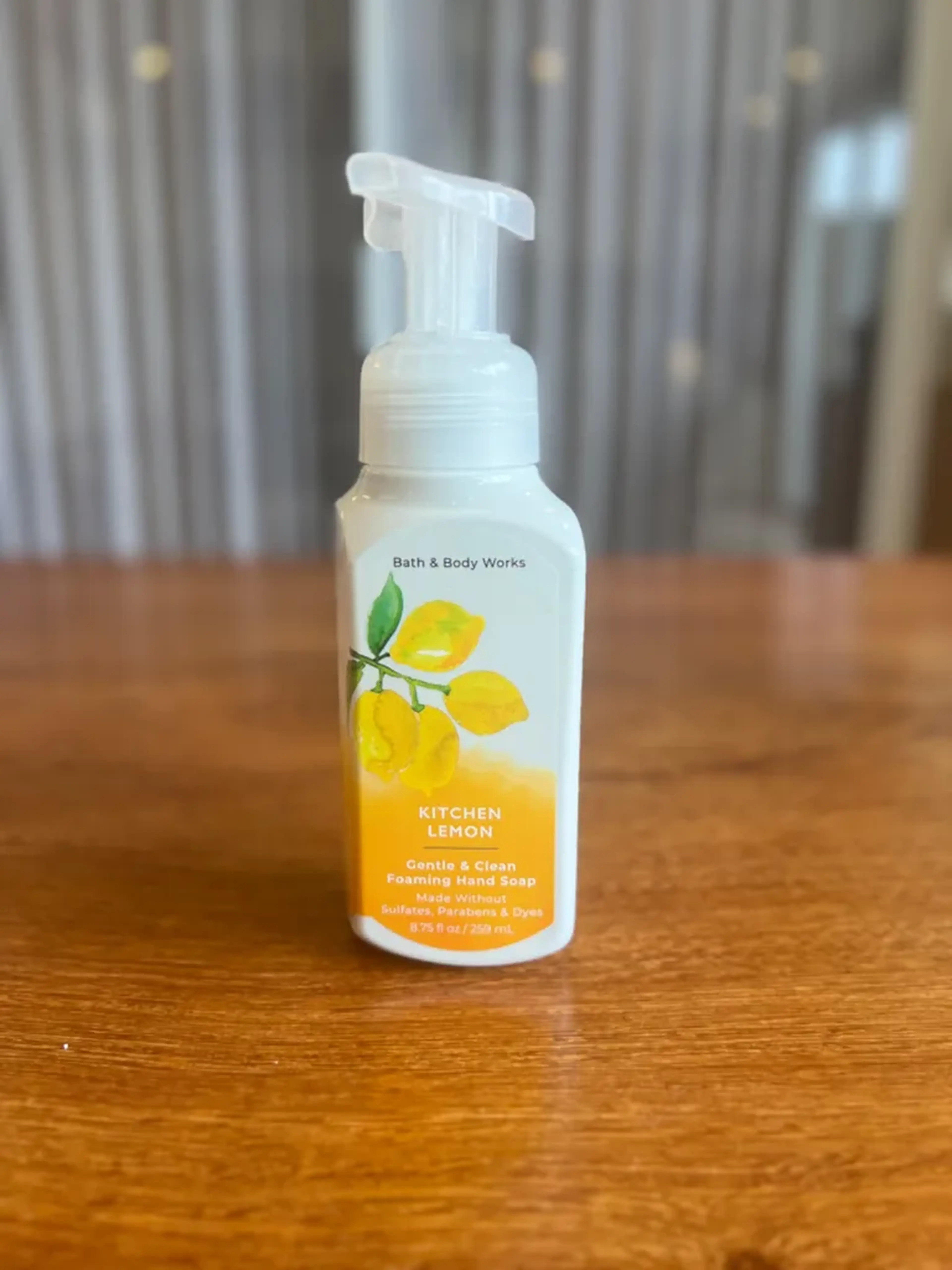 BBW - Sabonete Espuma Kitchen Lemon imagem