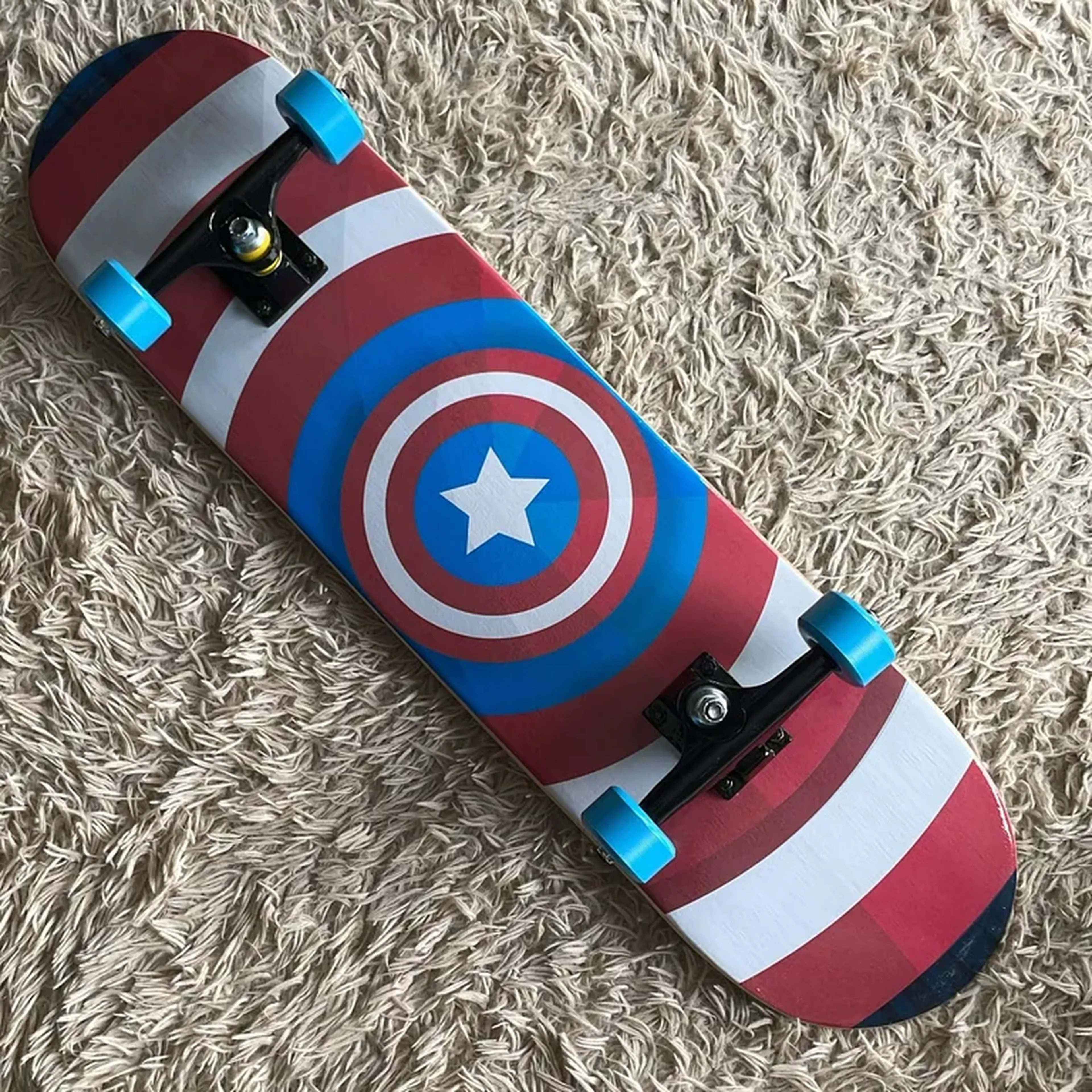 SKATE INICIANTE EUCALIPTO CAPITÃO AMÉRICA imagem