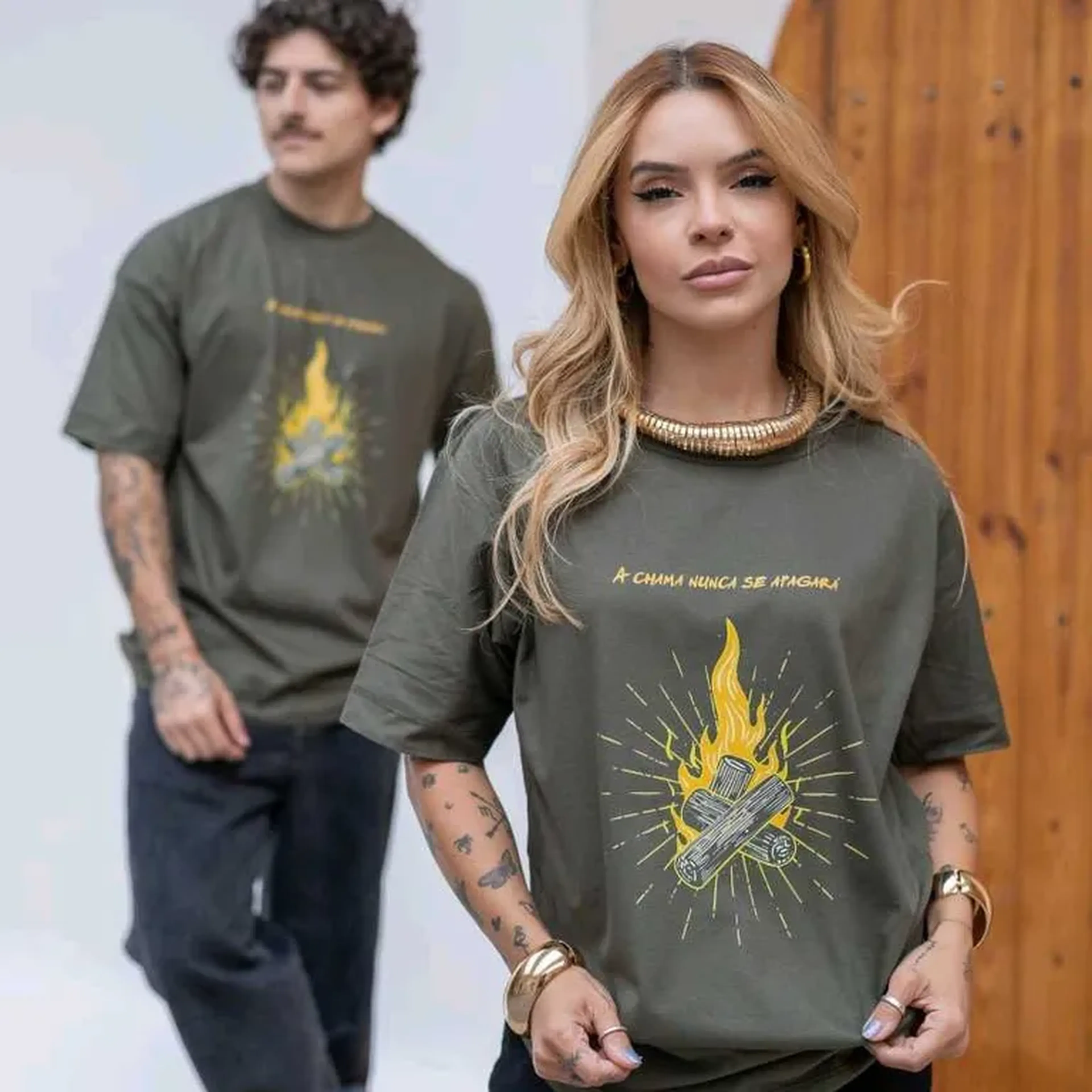 MAX TSHIRT é CAMISETA OVER imagem