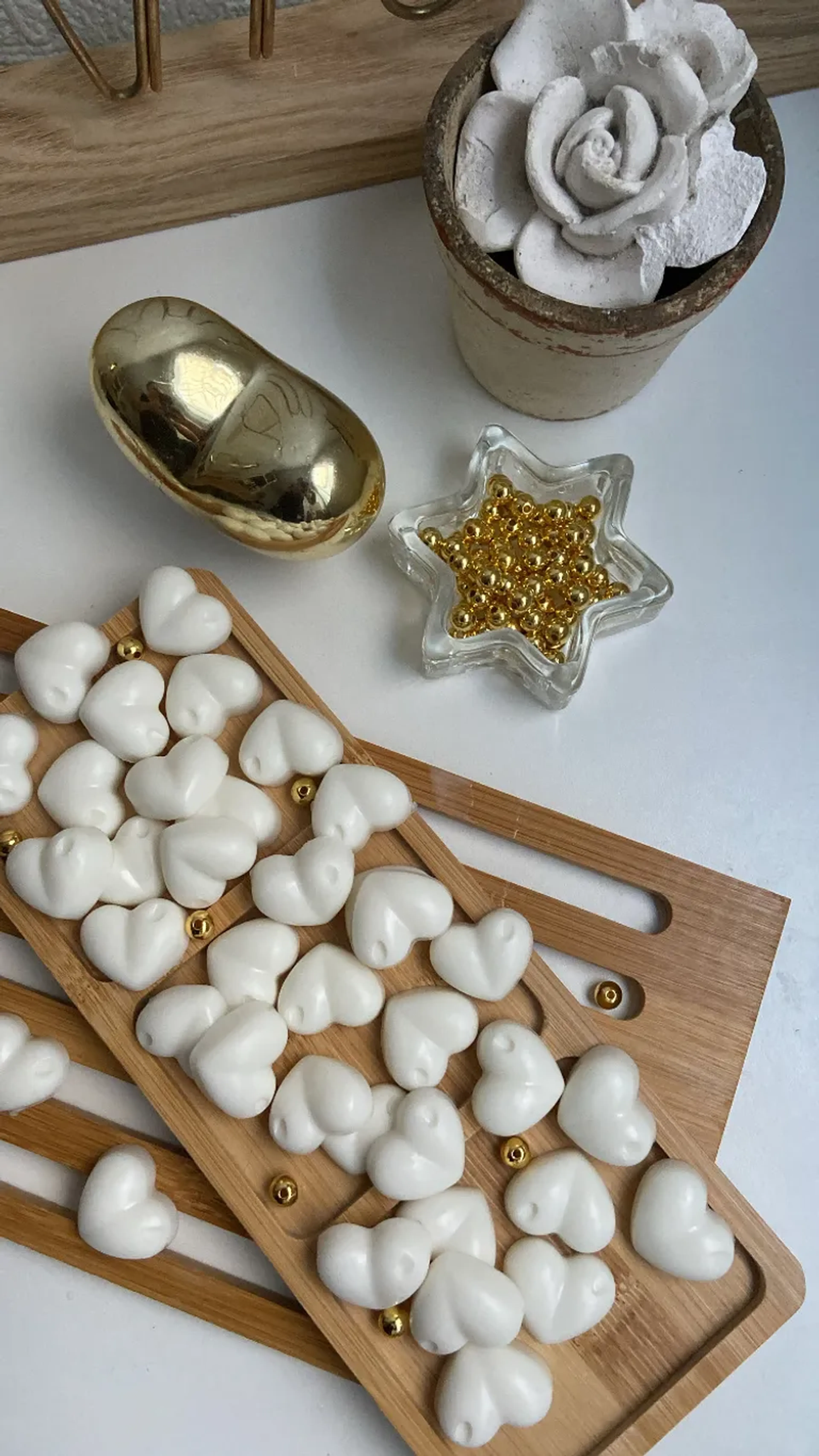 50 Mini Corações de Sabonetes Brancos imagem