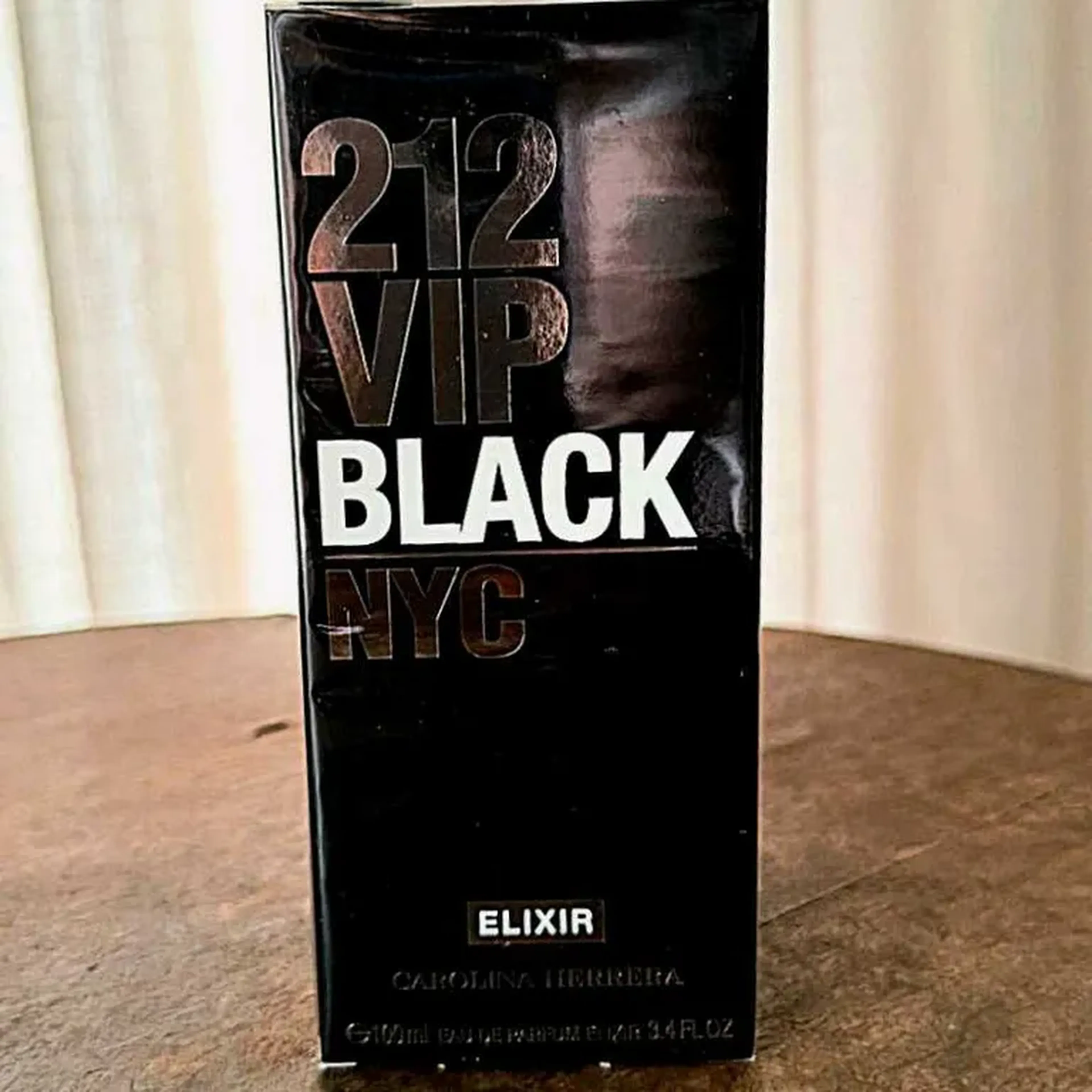 212 VIP Black Men Elixir EDP 100 ml - 20% OFF pix imagem