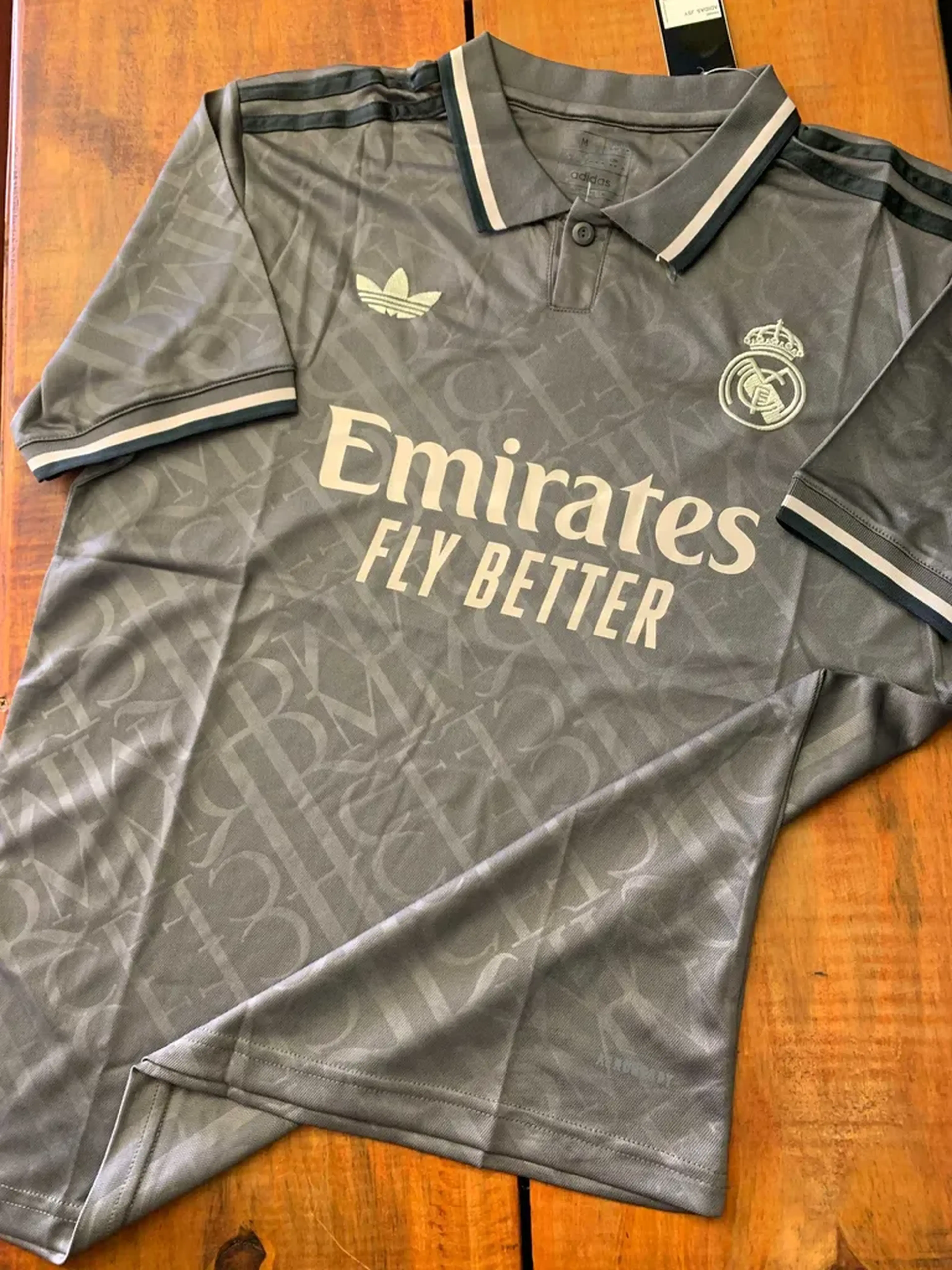 Uniforme Real Madrid third 2024 25 imagem