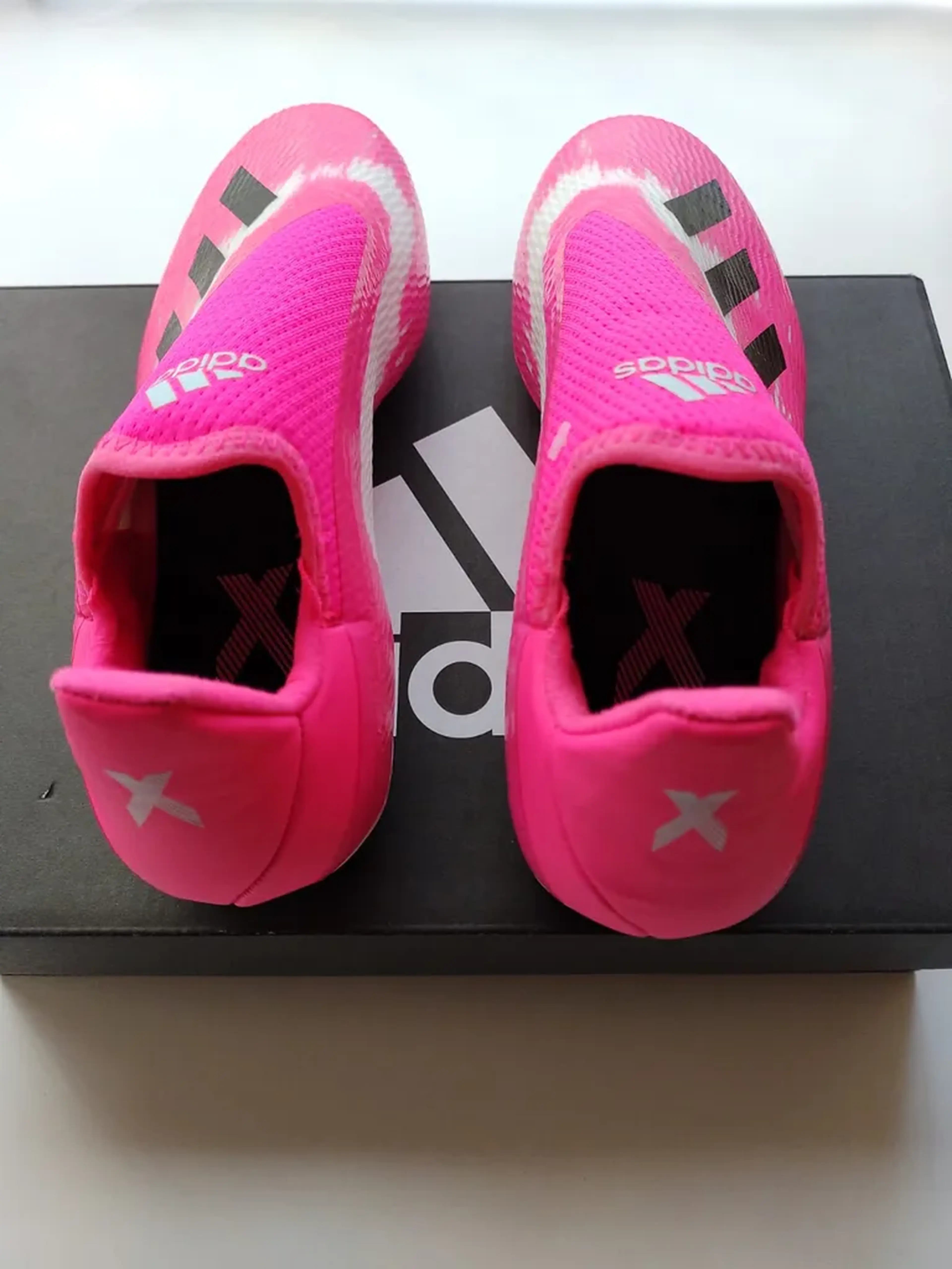 Chuteira de Campo Adidas Original Nova imagem