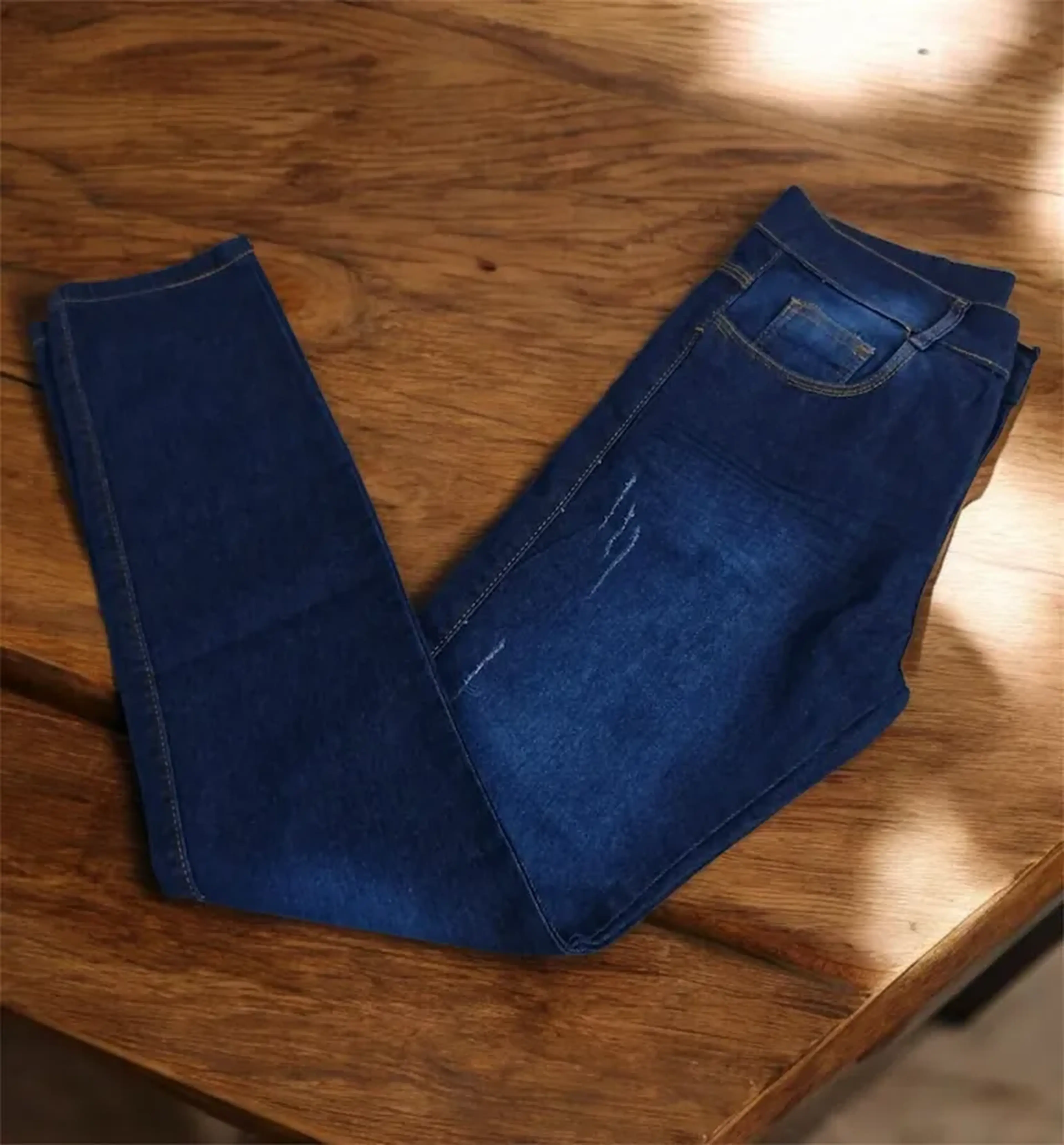 Calça jeans skinny imagem