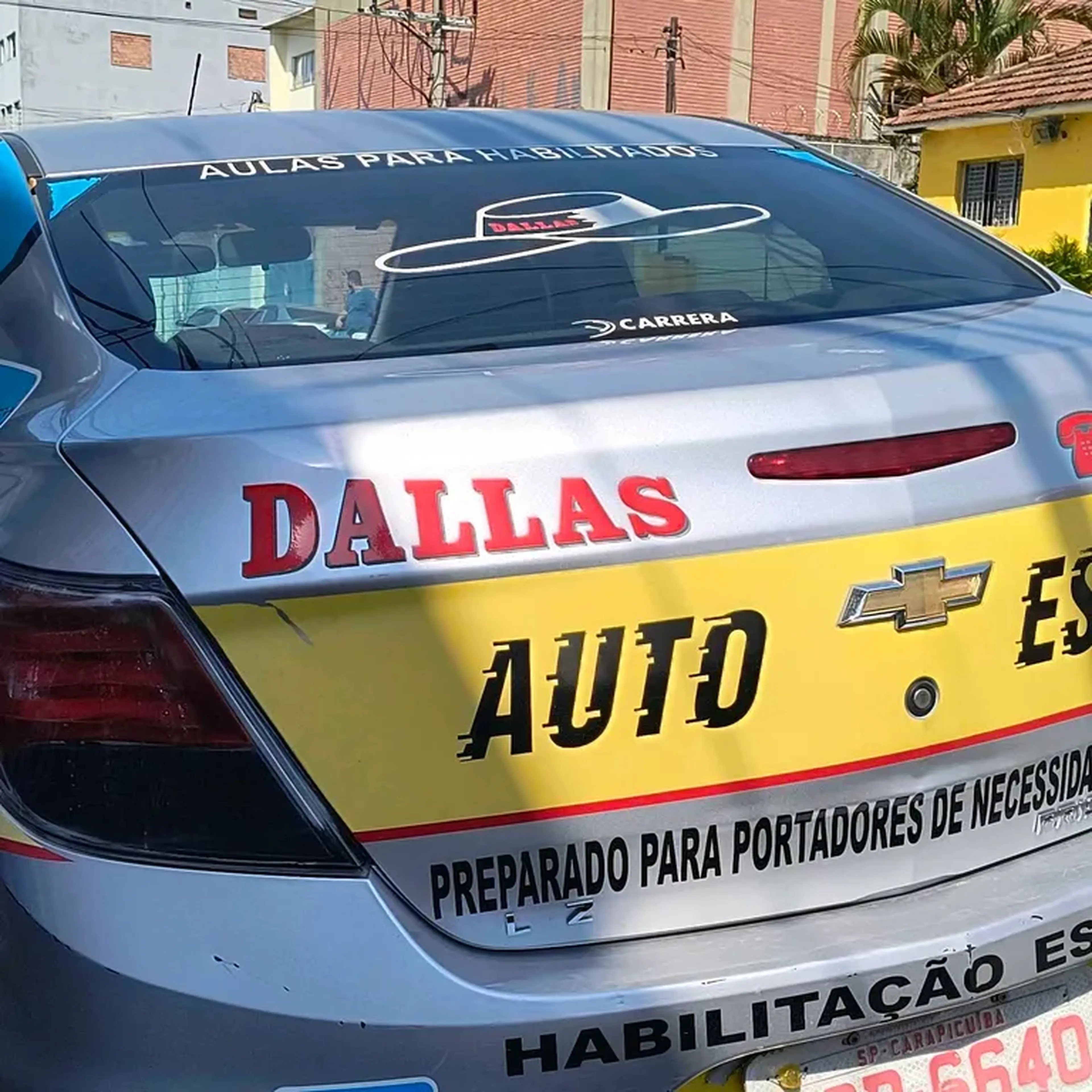 Uma aula avulsa de carro automático imagem