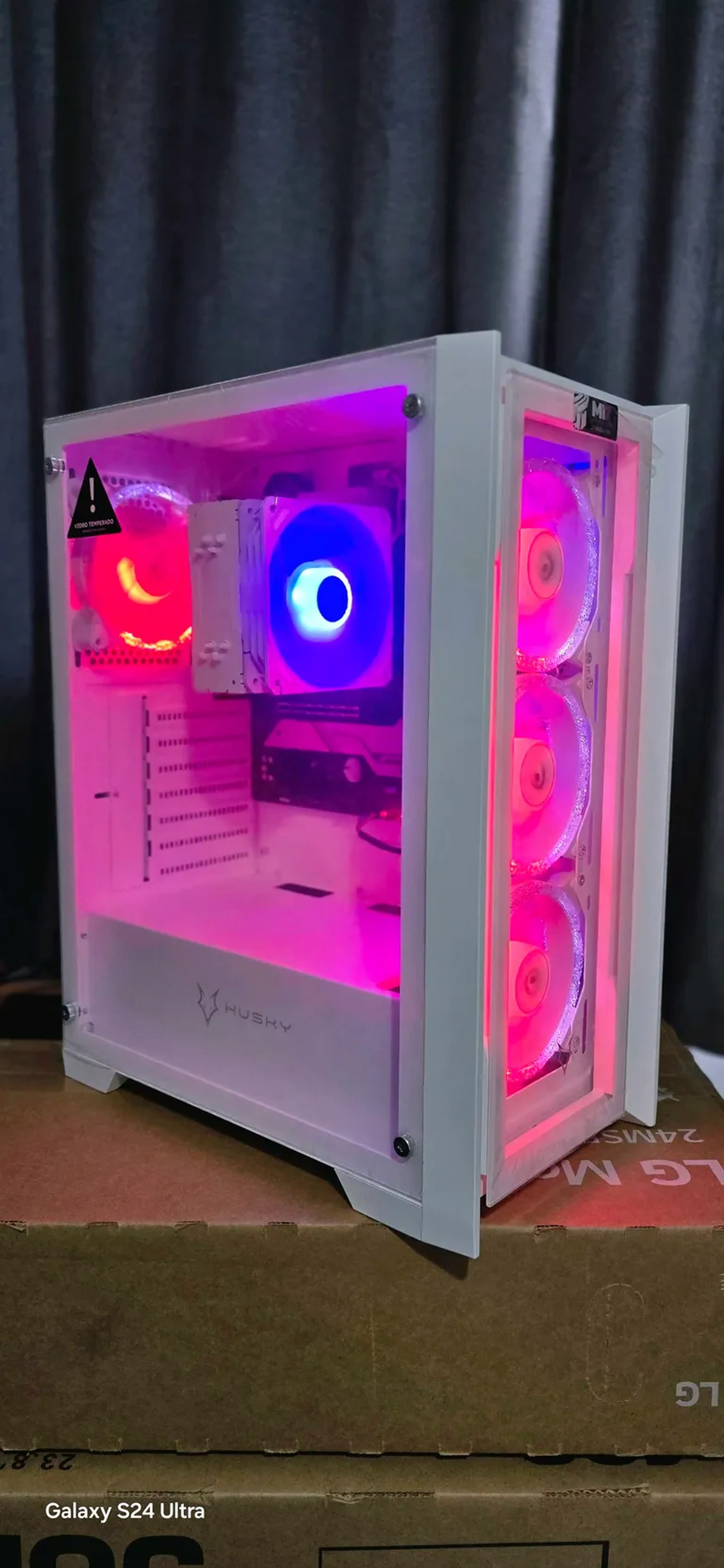 Lâmina Branca Pc gamer Ryzen 5 5600g 16gb ssd 256 m2 Kingston imagem