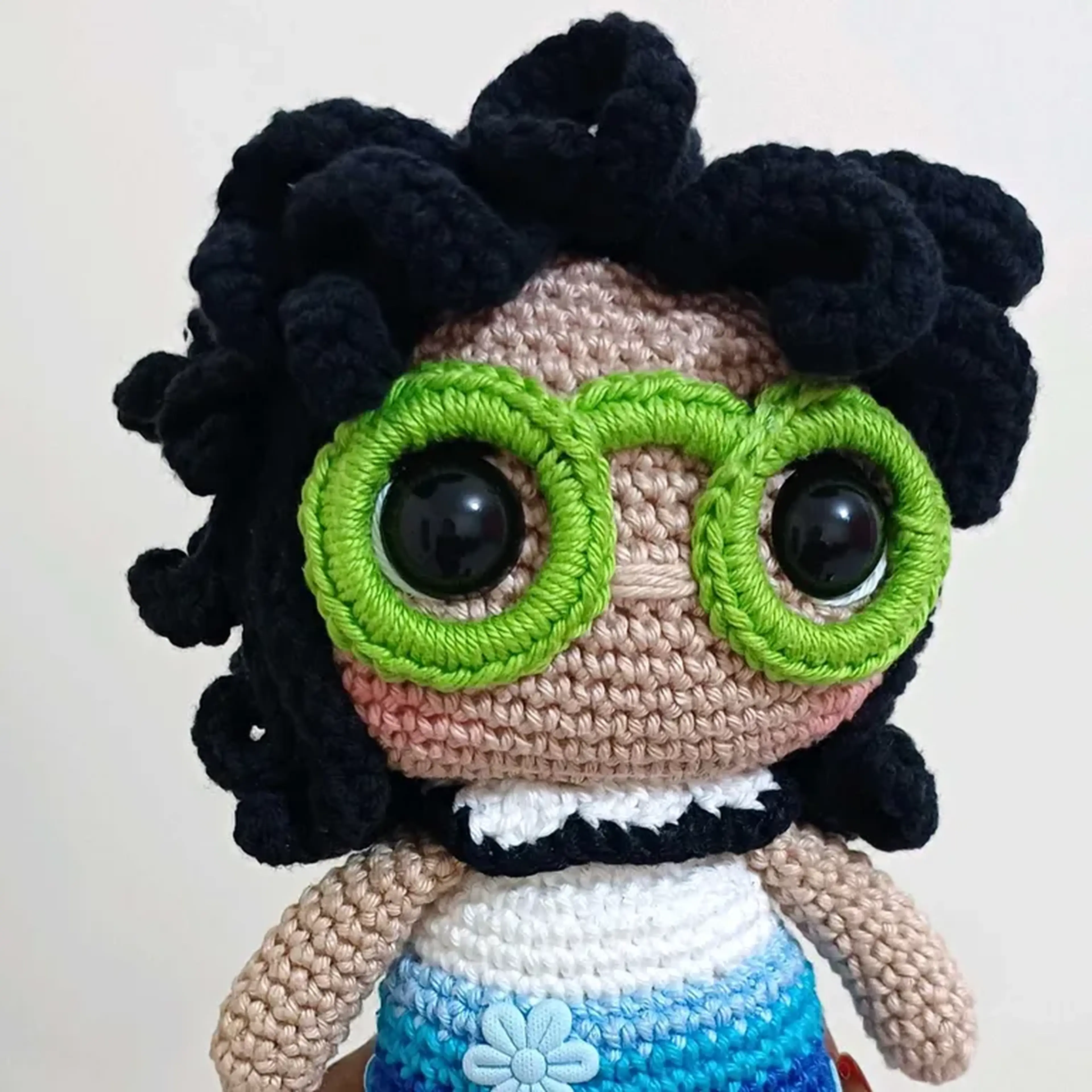 Mirabel ( Boneca Artesanal)) Amigurumi imagem
