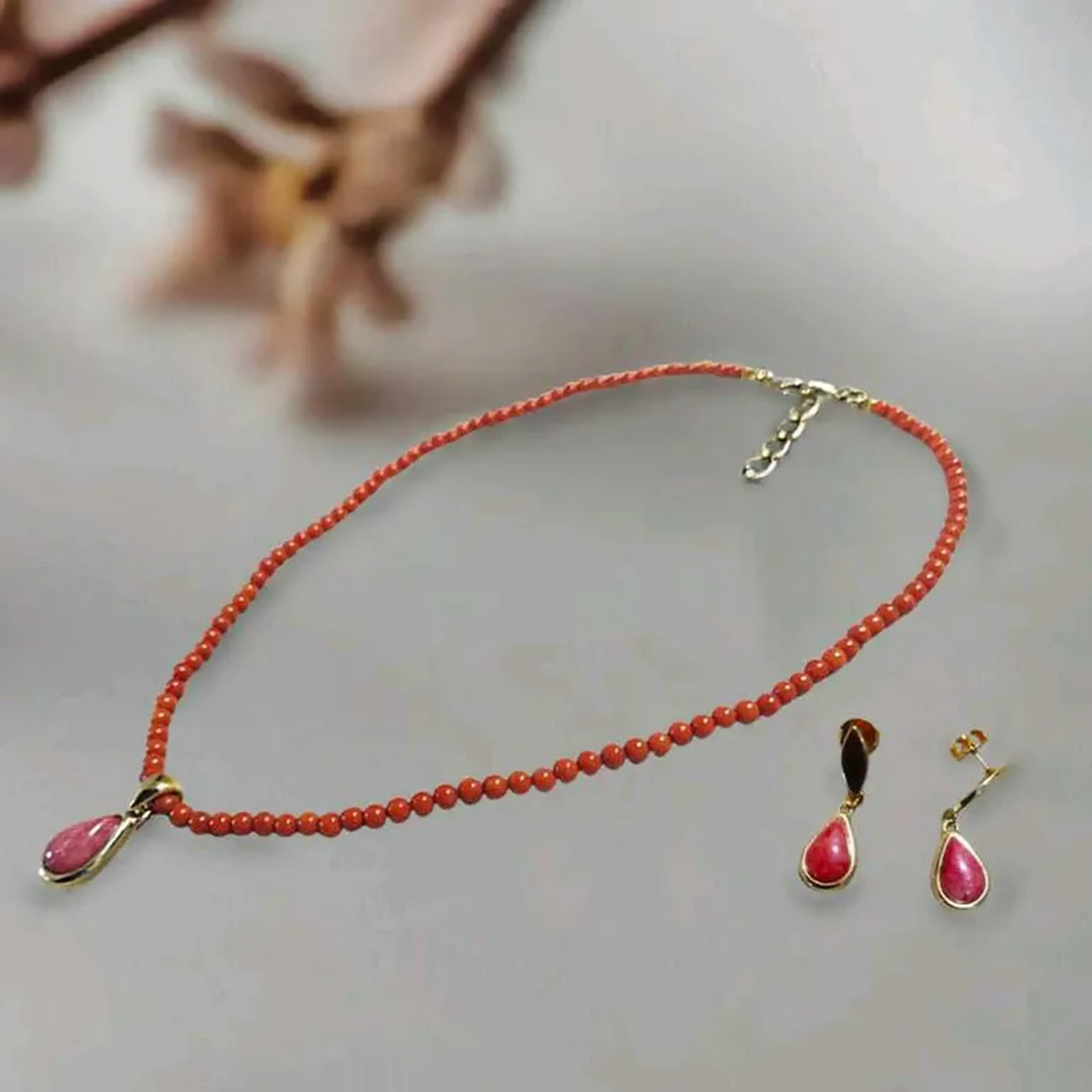 Conj. Colar e Brinco Jade Rosa c Esferas Coral imagem