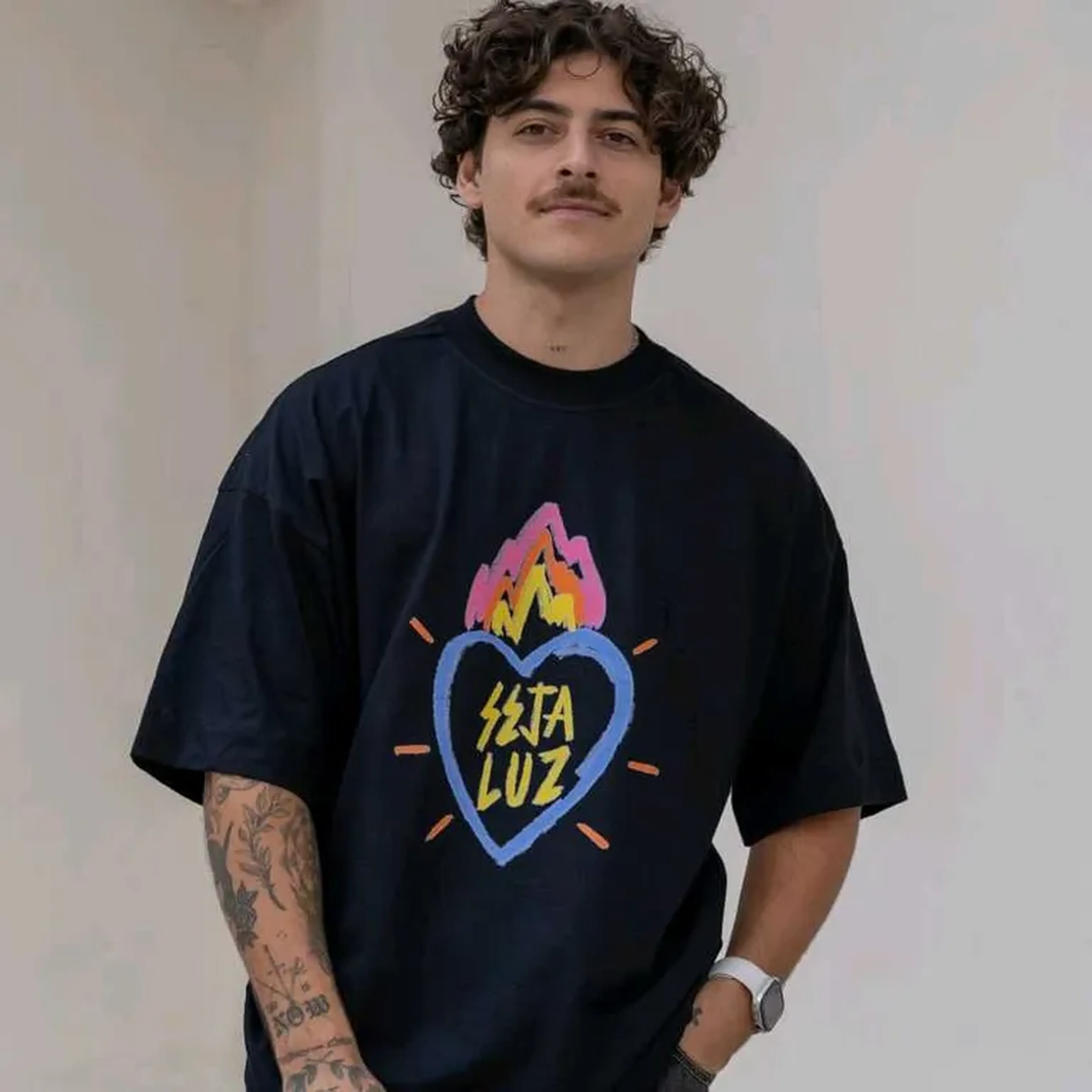 MAX TSHIRT é CAMISETA OVER imagem