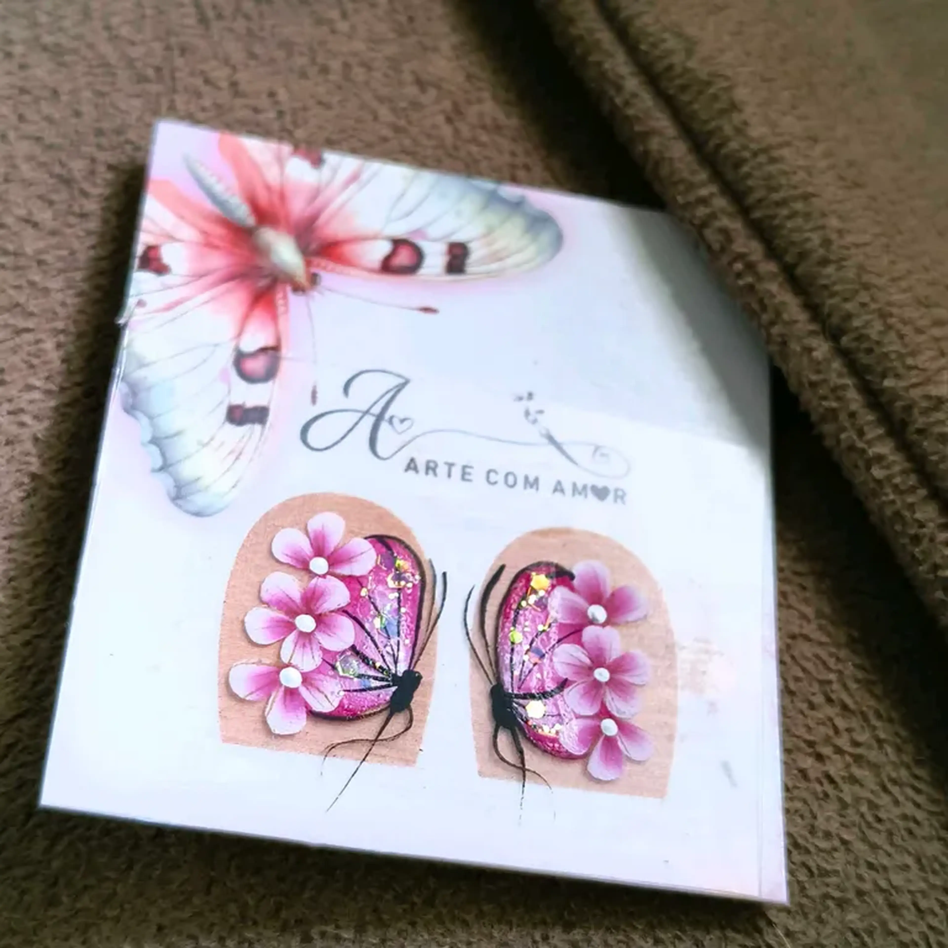 Filha única borboletas e flores rosa imagem