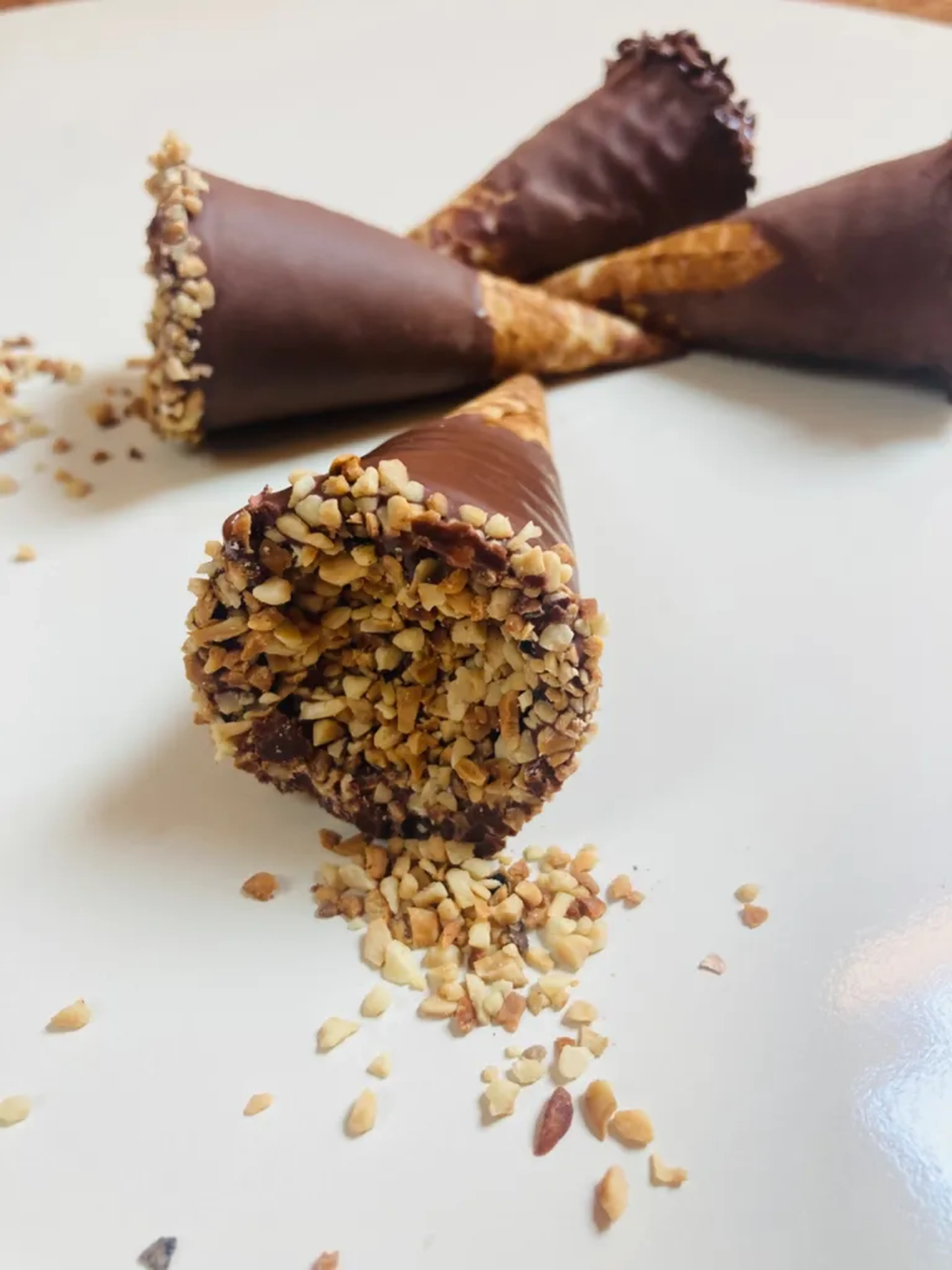 Mini cone trufado Ferrero Rocher imagem
