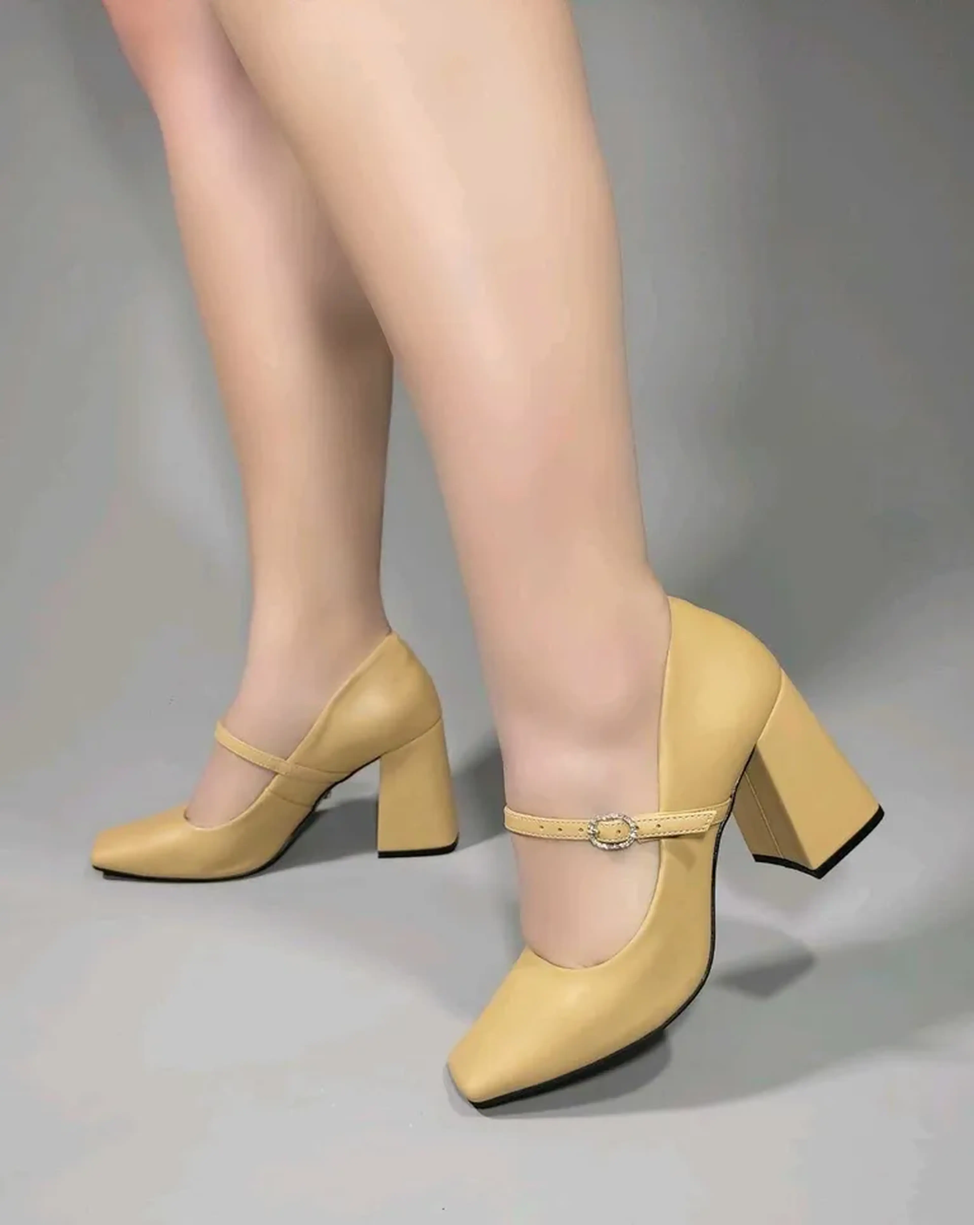 Scarpin napa dolce boneca fivela de strass 9 cm imagem