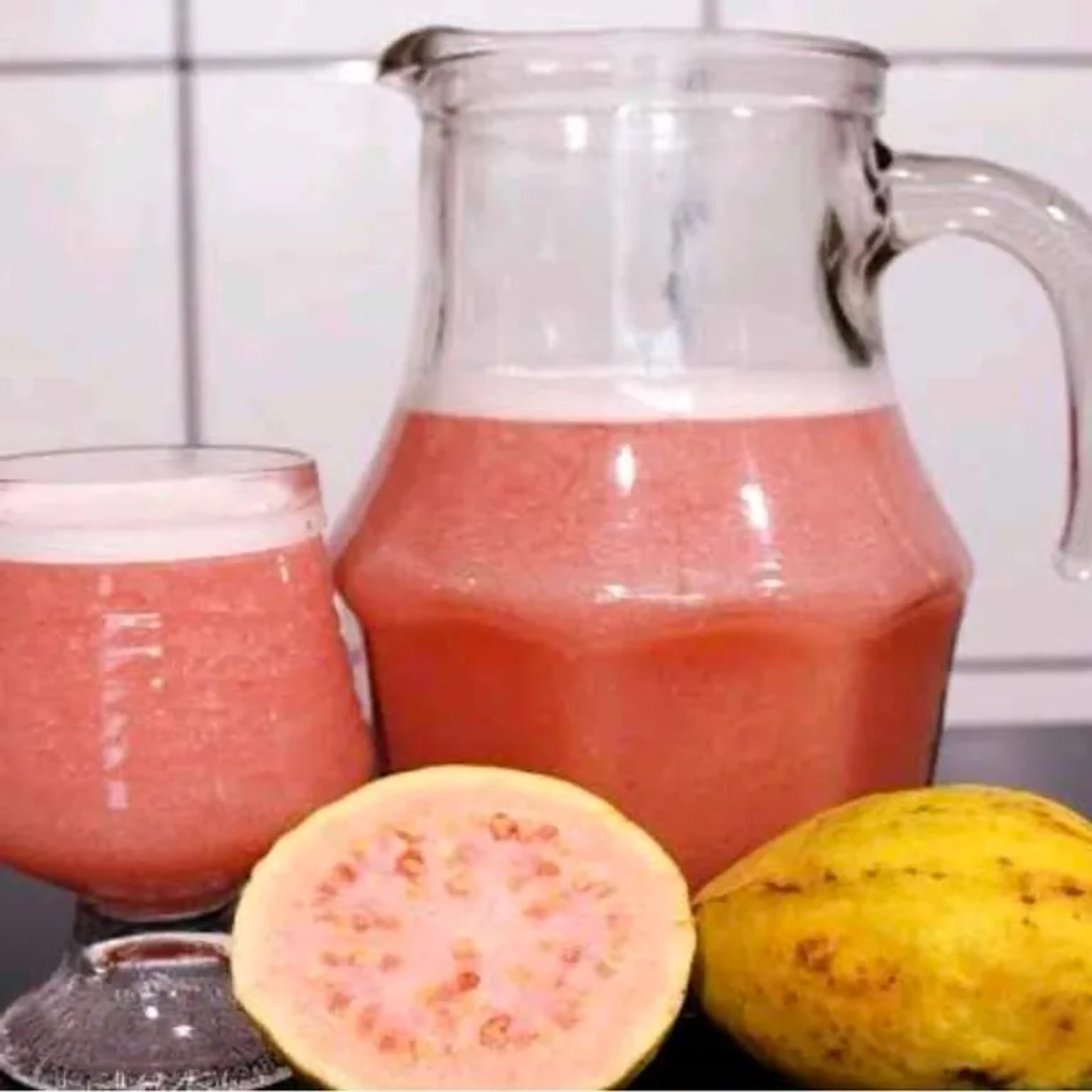 Goiaba 700ml Água imagem