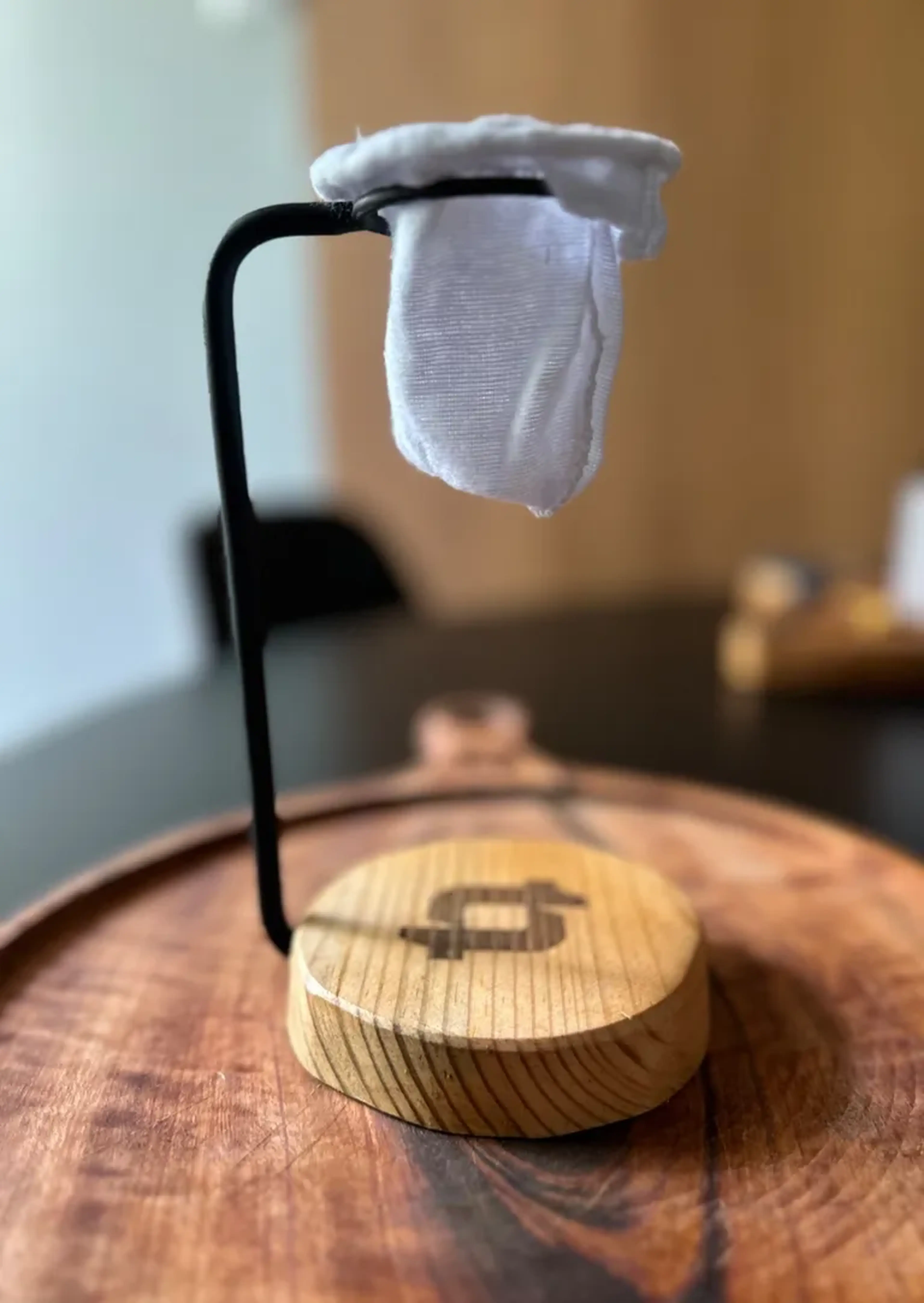 Suporte e coador de tecido imagem