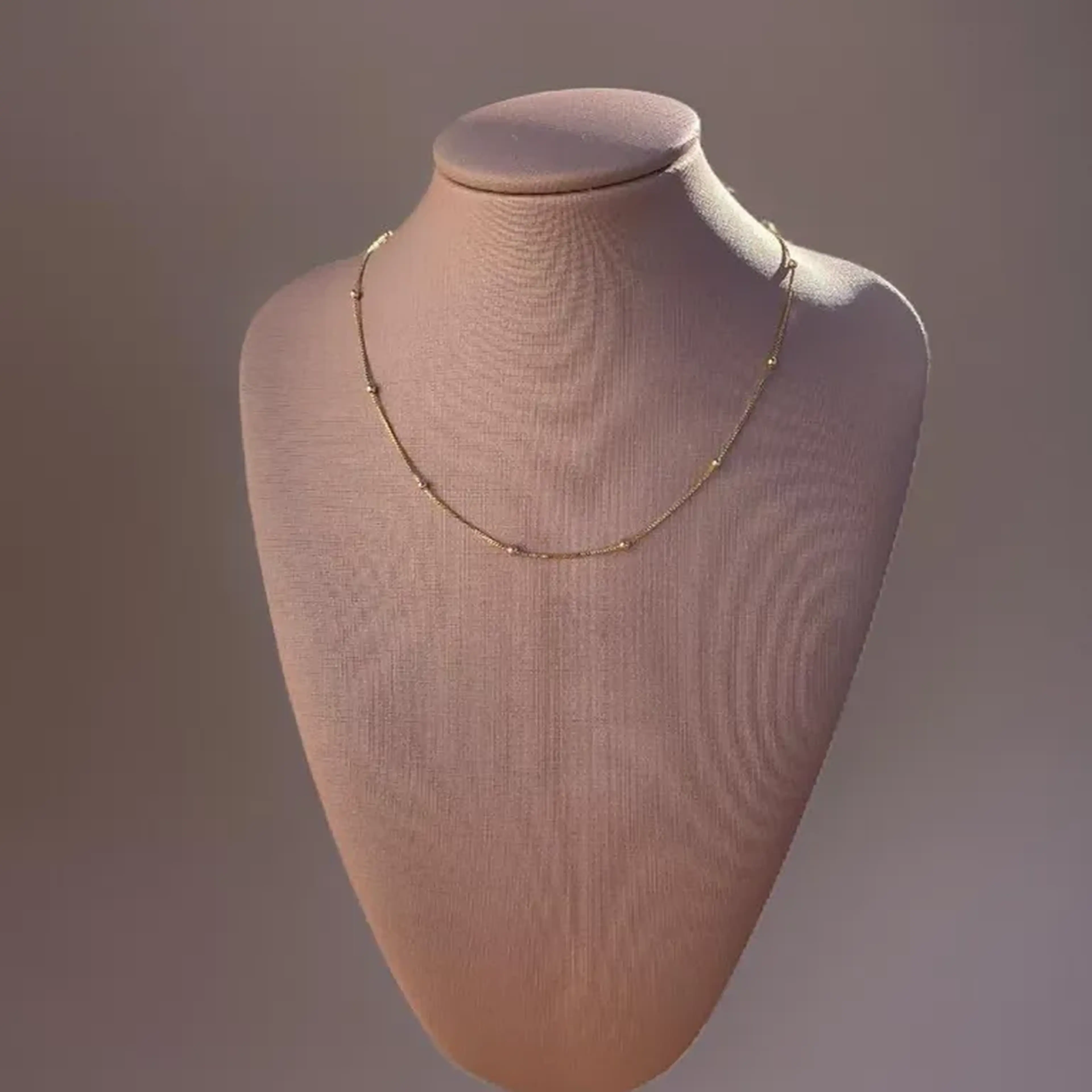 Chocker de bolinhas imagem