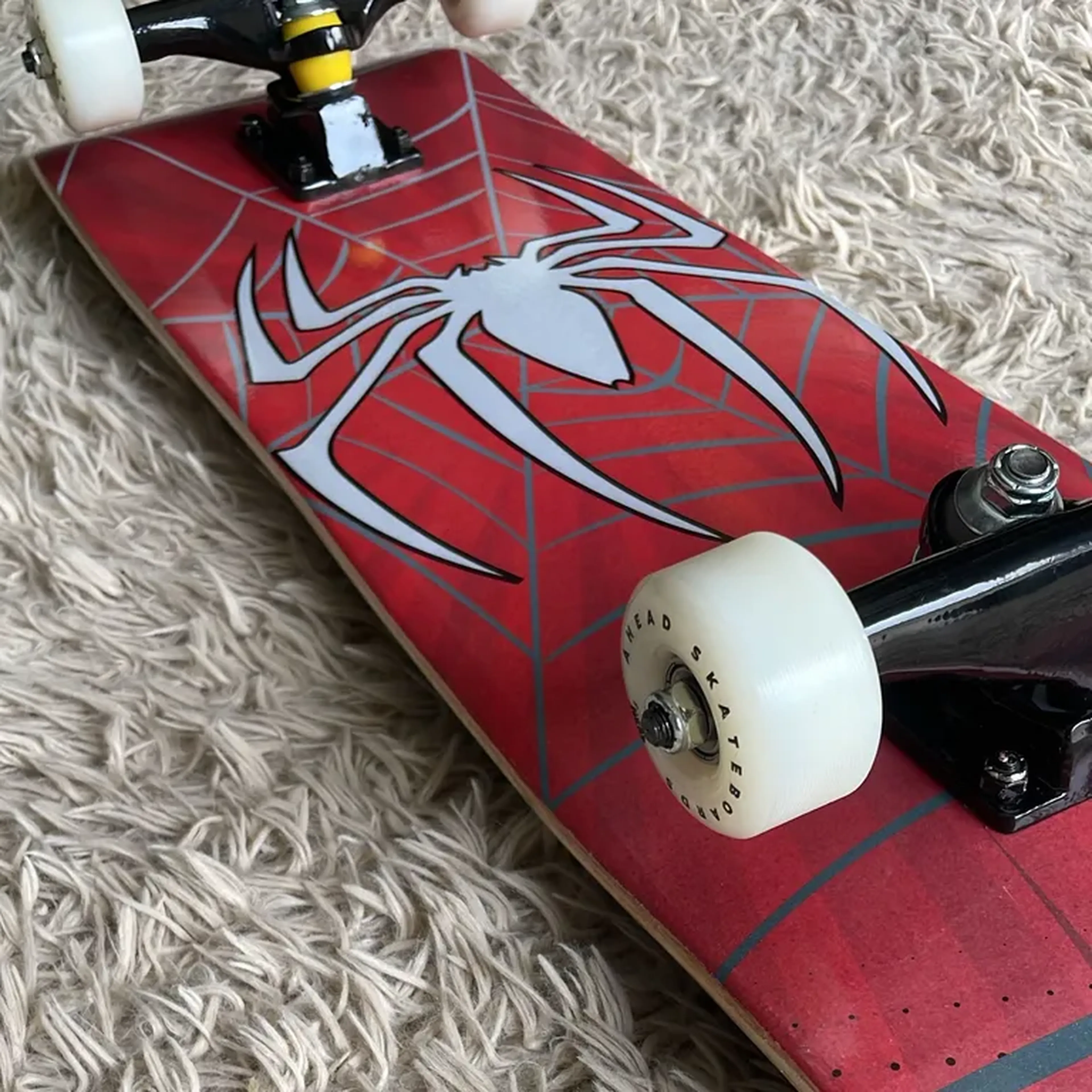 SKATE INICIANTE EUCALIPTO HOMEM ARANHA imagem