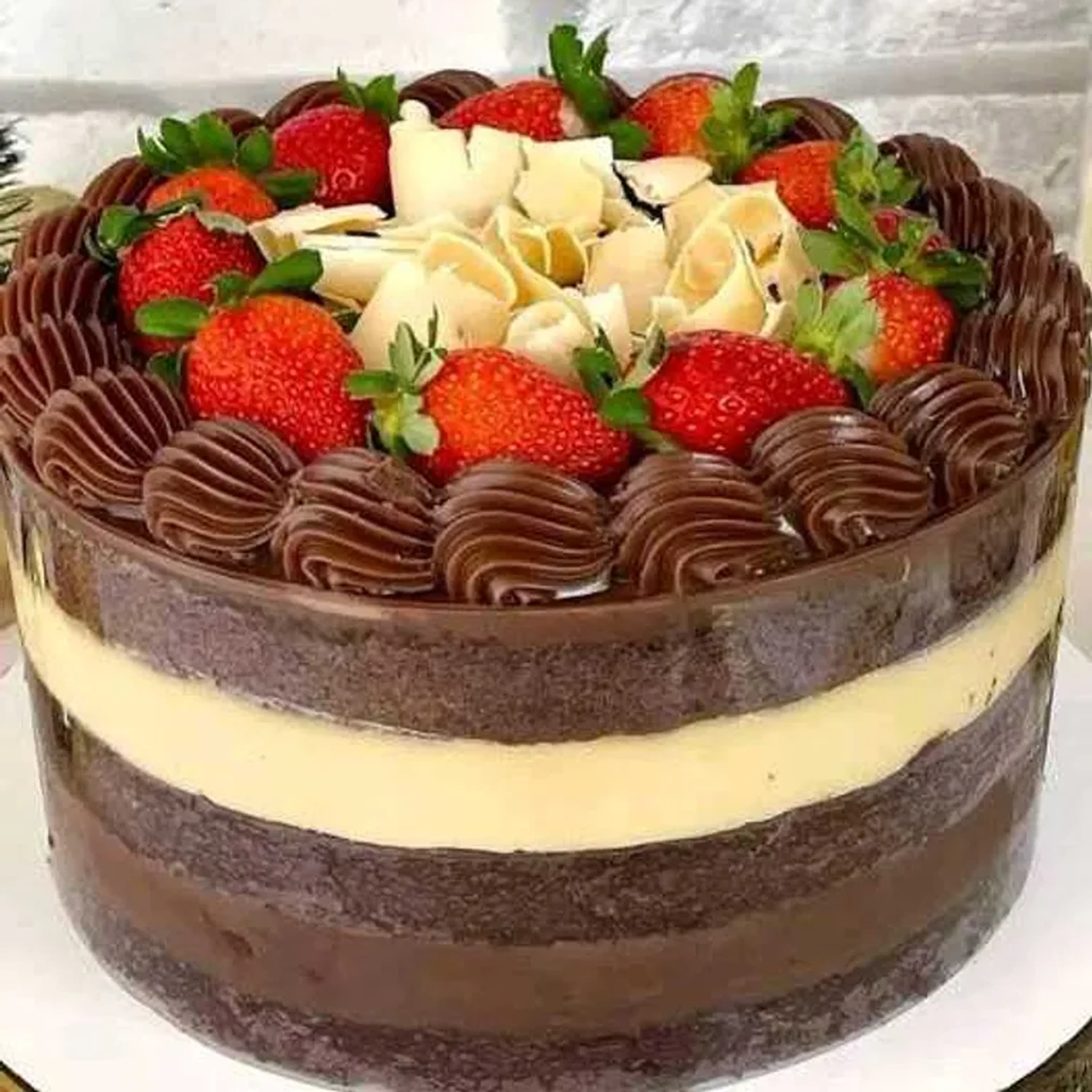 Bolo para 30 pessoas naked, brigadeiro ou acetato imagem