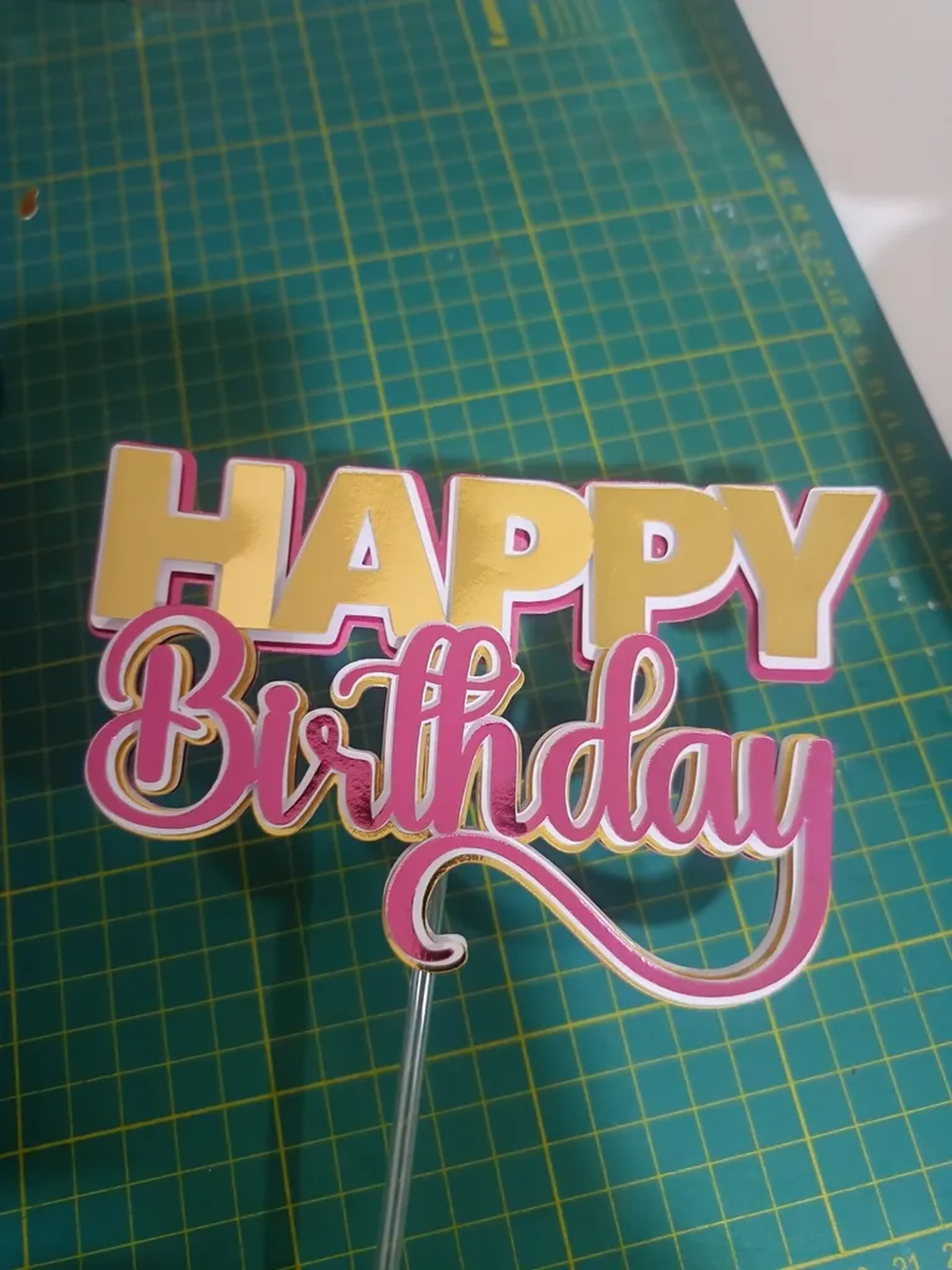 Topo de bolo Happy Birthday 3D imagem