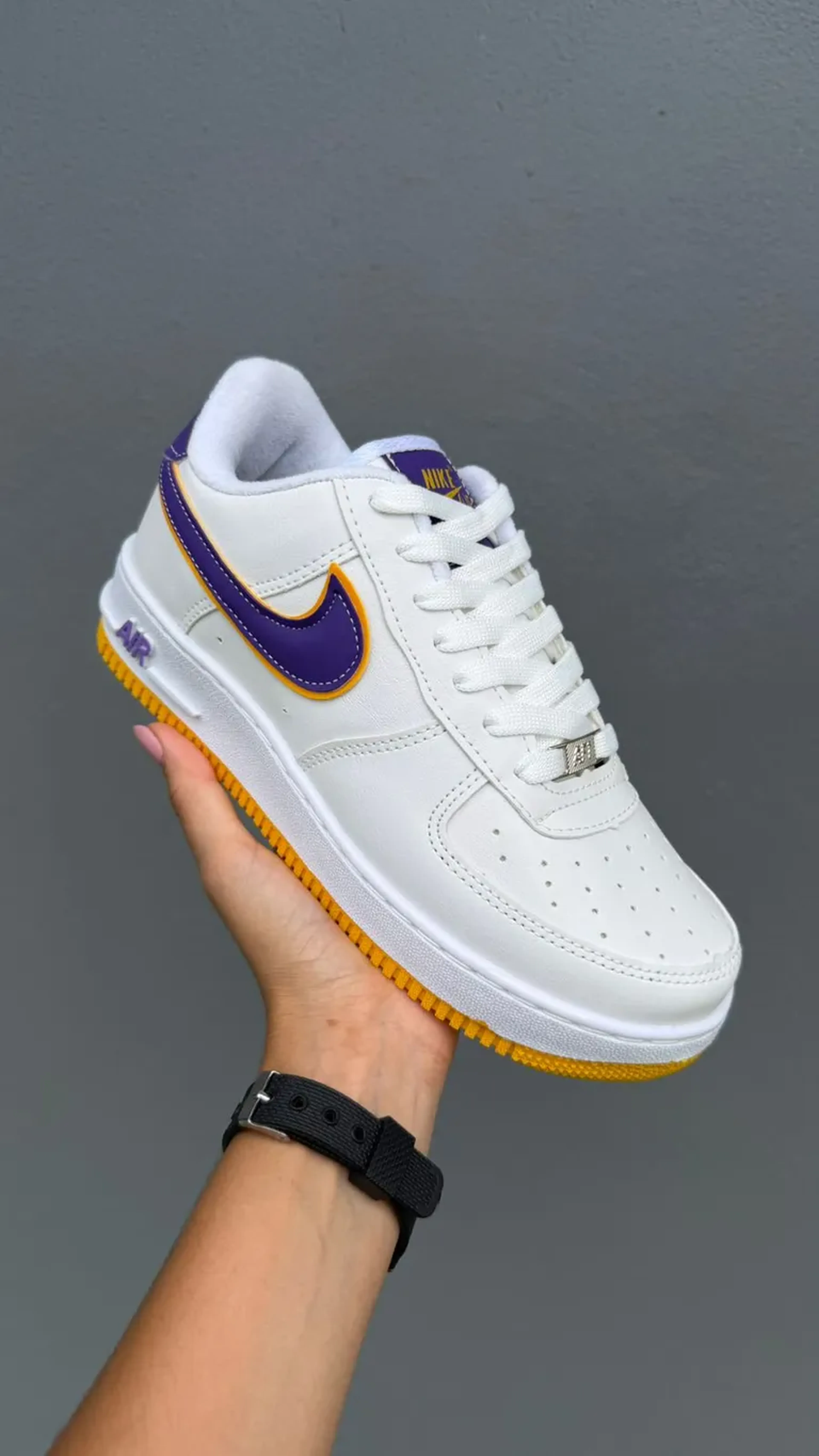 Tênis Nike Air Force Bicolor Lakers Primeira Linha imagem