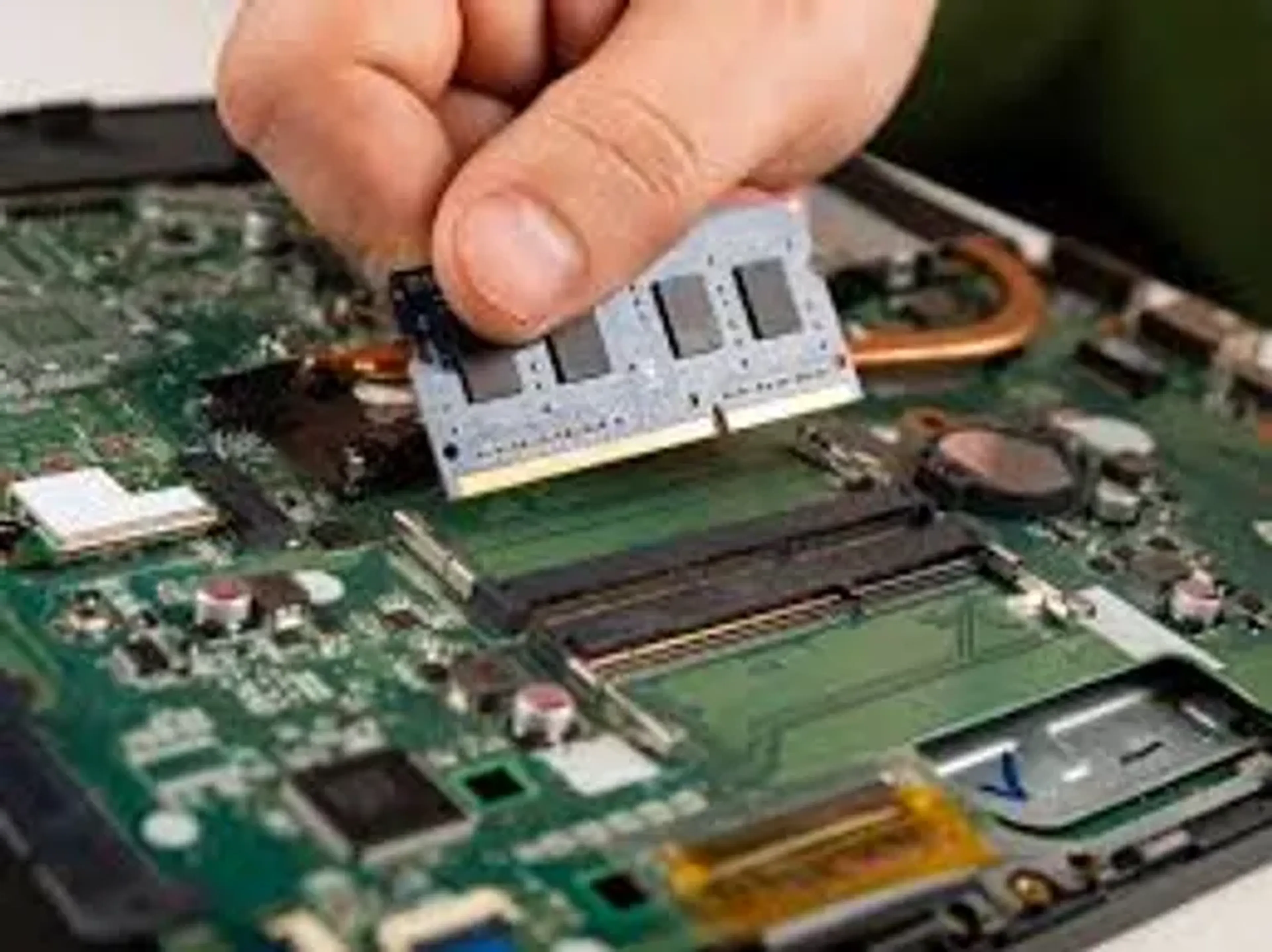 Upgrade de Memória RAM com Testes de Desempenho imagem