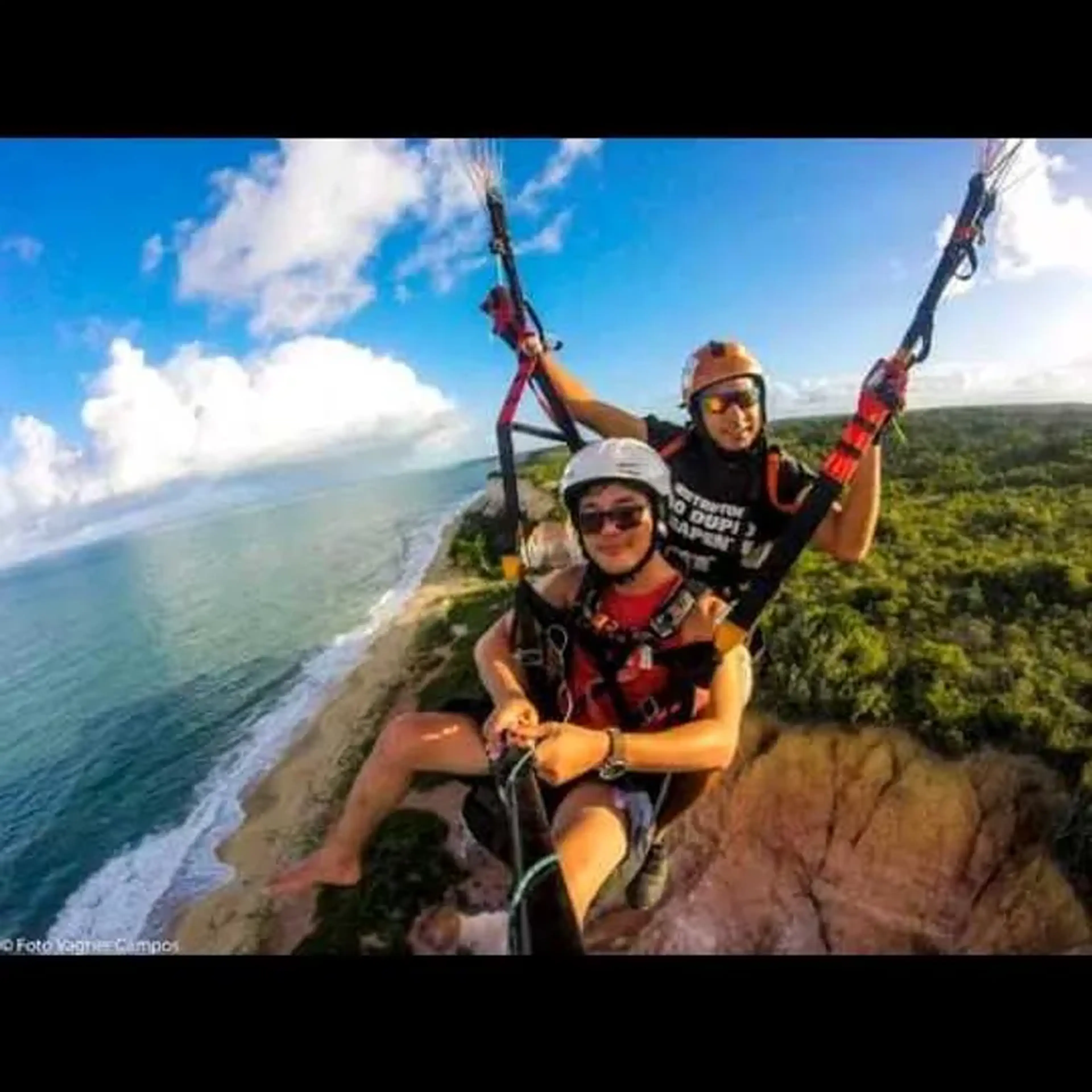 Voo de parapente imagem
