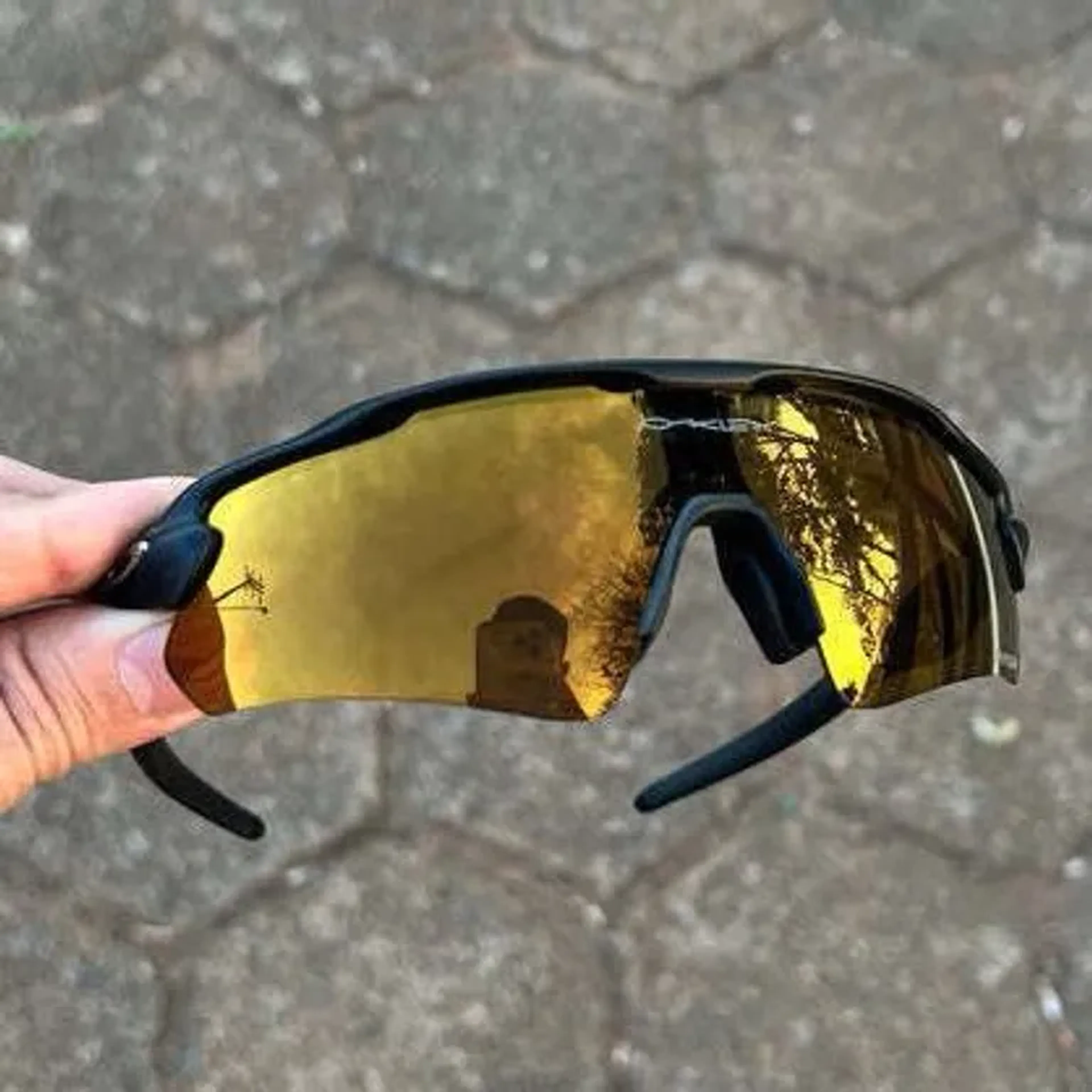 Radar EV Carbon Gold Café imagem