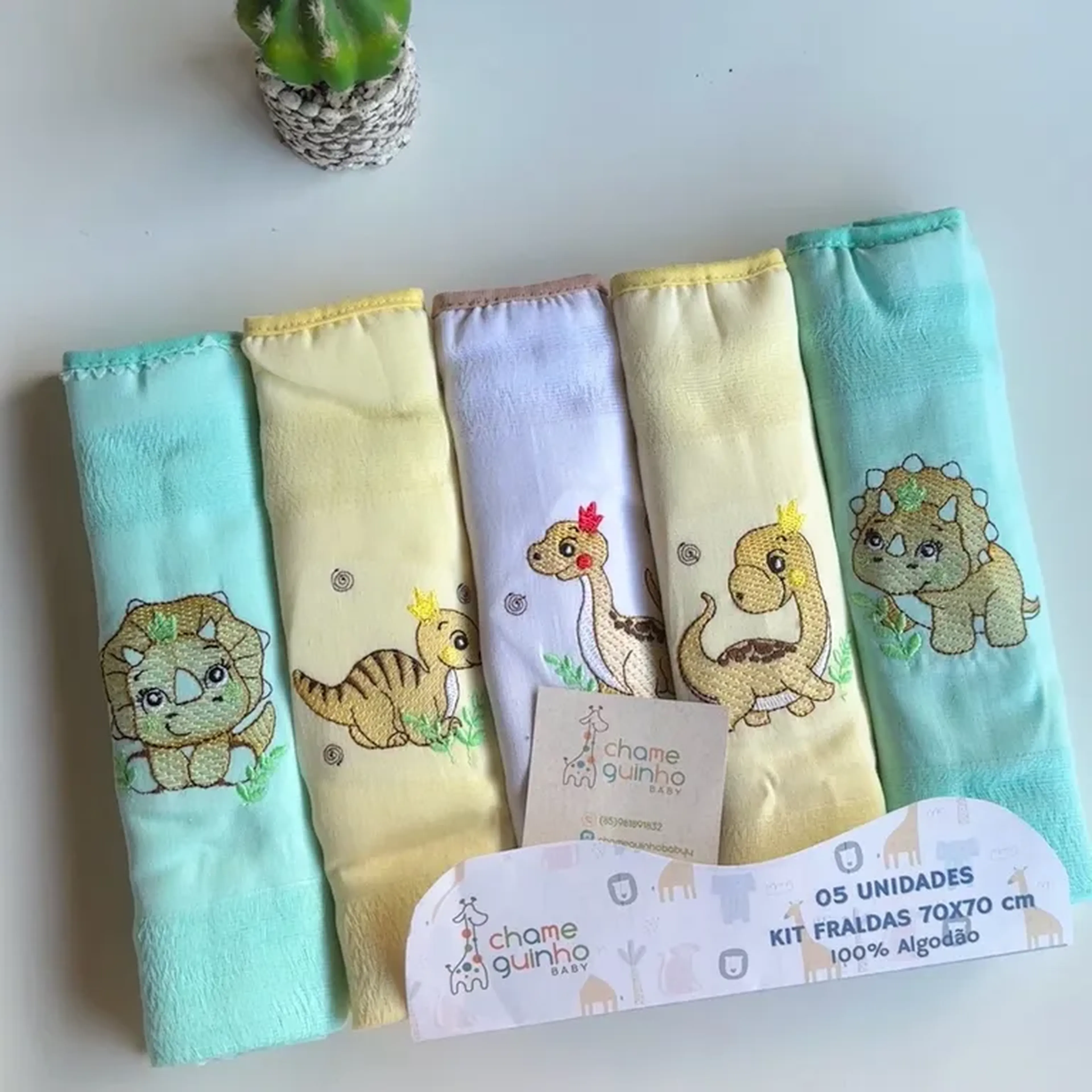 kit fralda bordada dinossauros imagem