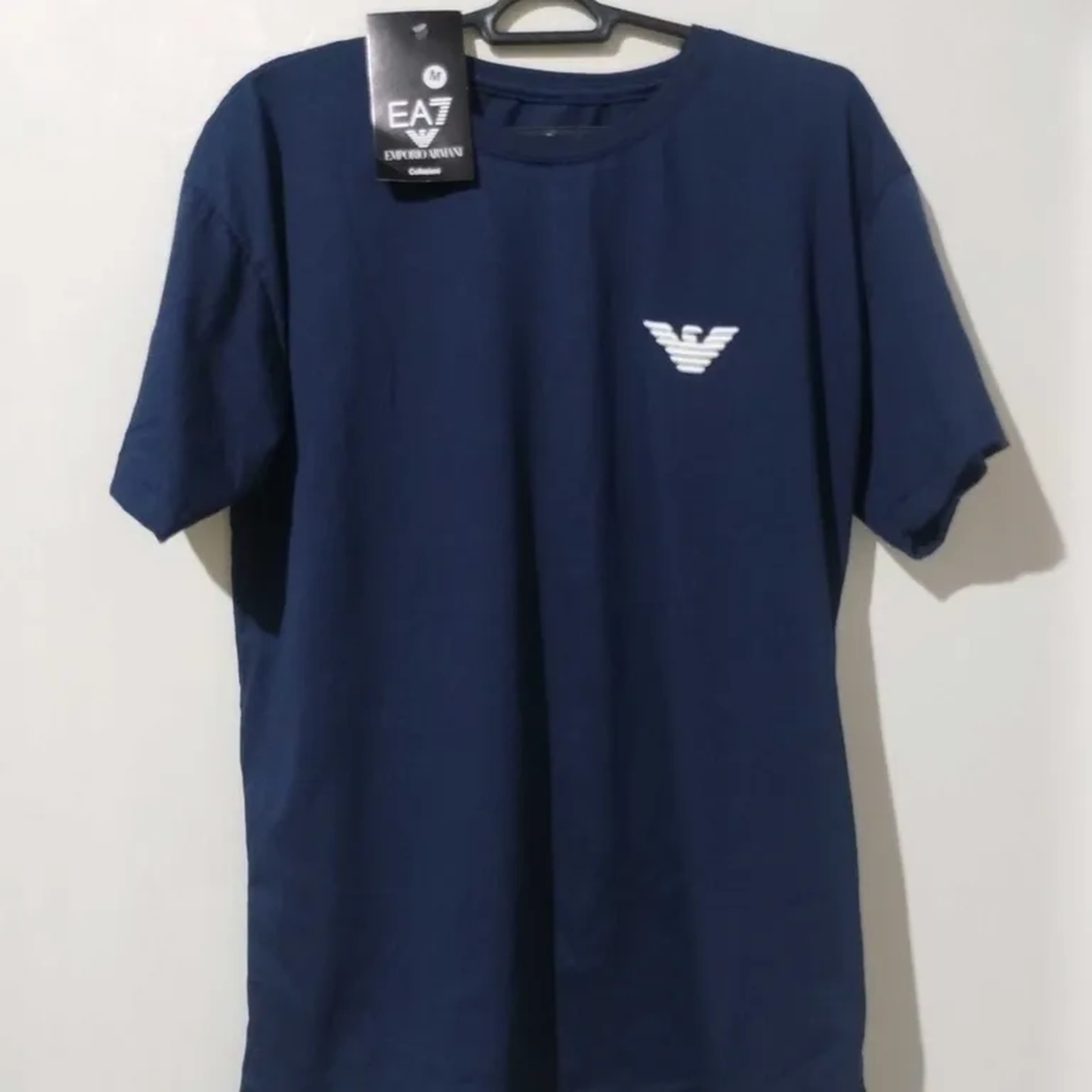 Camiseta Armani bordada azul P imagem