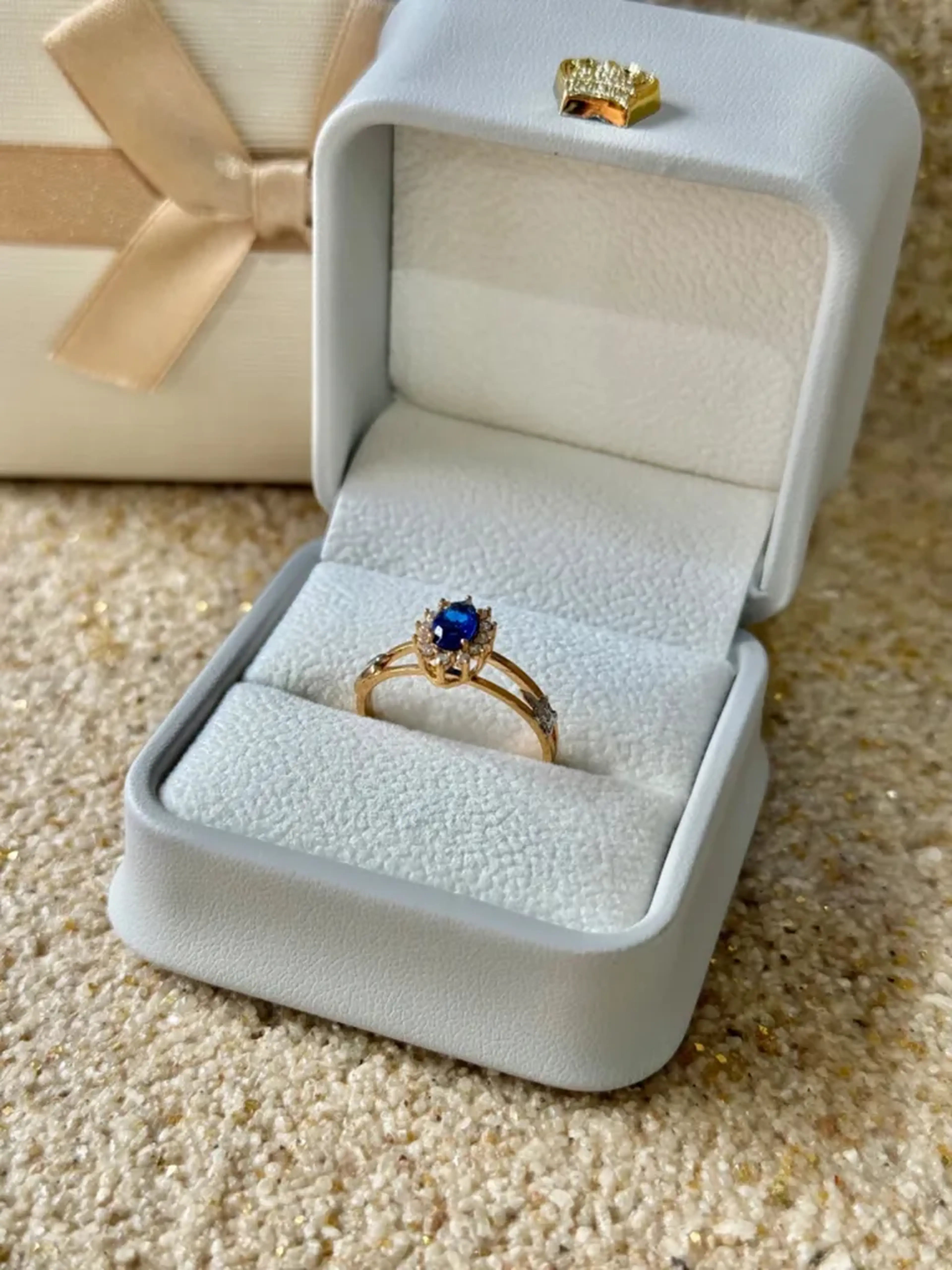 Anel Formatura Ouro 18k imagem