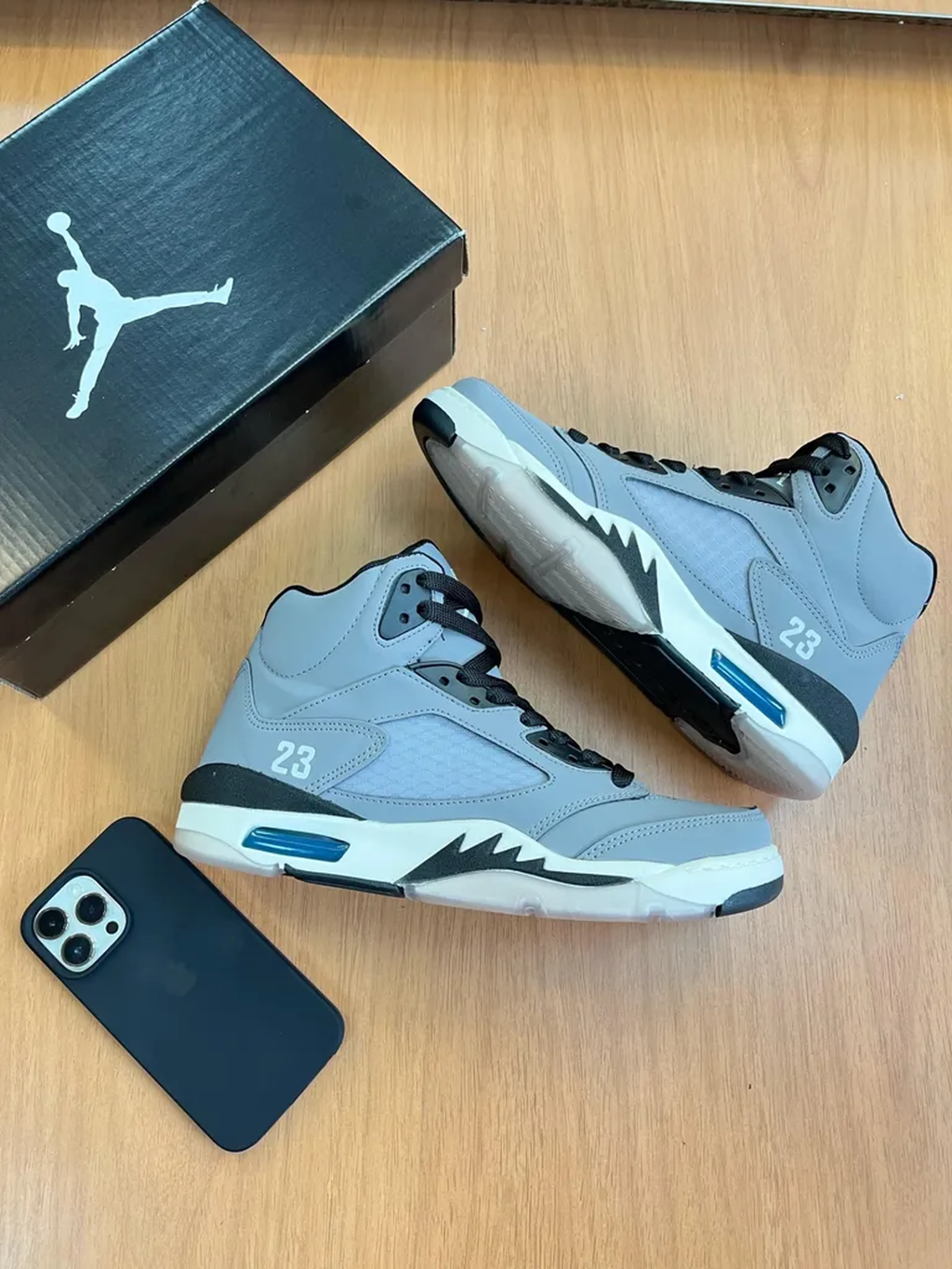 Bota Air Jordan imagem