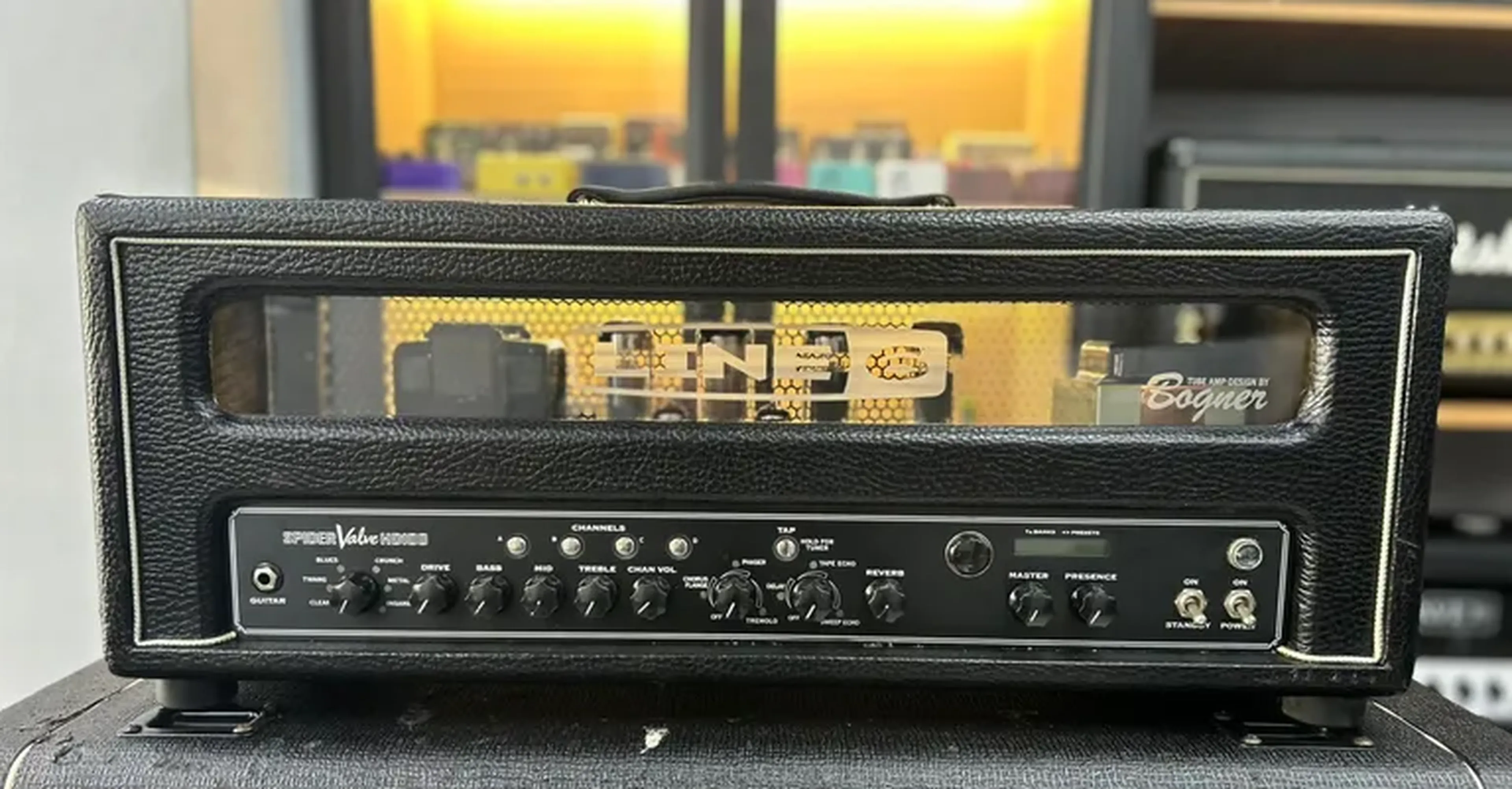 Amplificador Line 6 Bogner Spider Valve HD100 - usado imagem