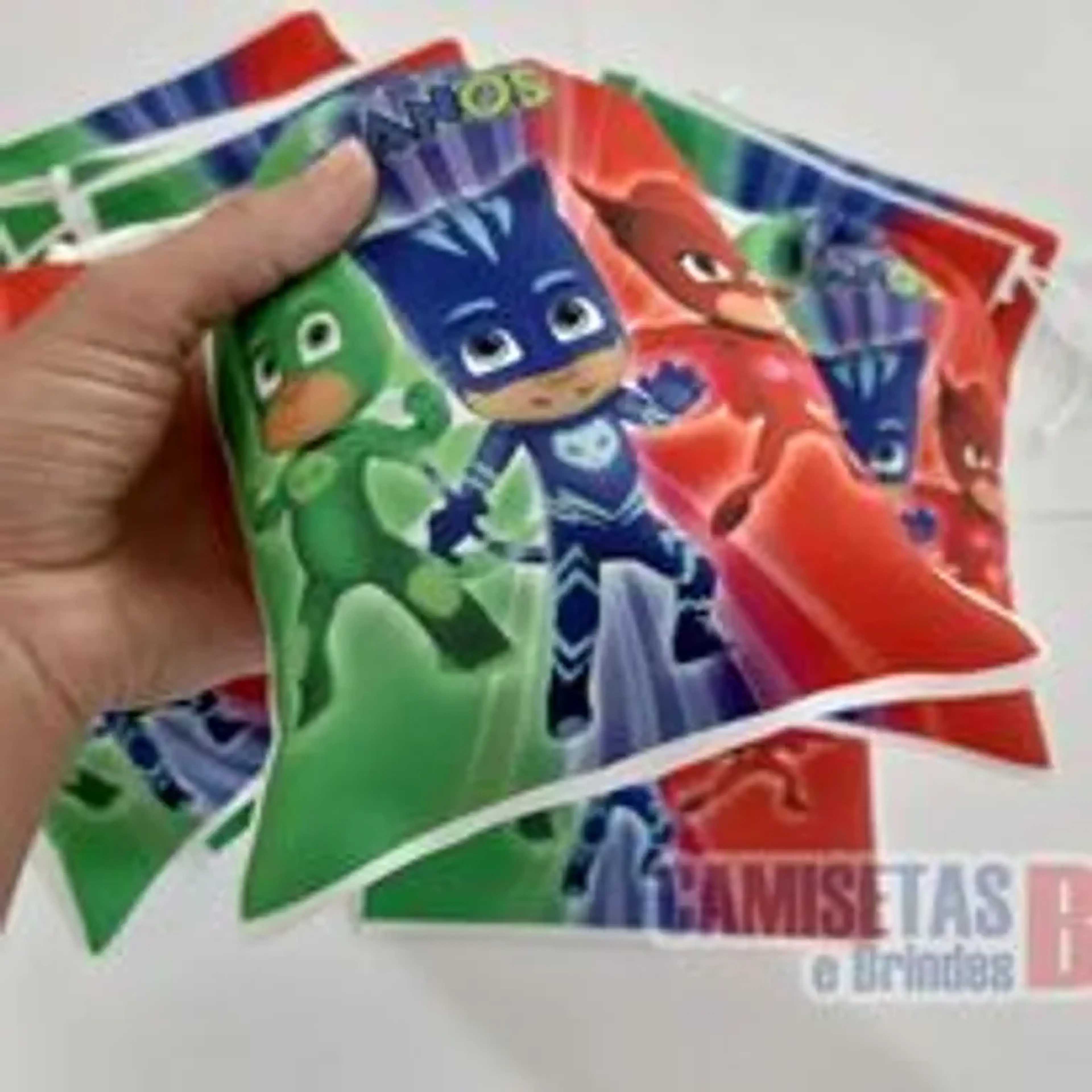 SAQUINHO SURPRESA EM TECIDO imagem