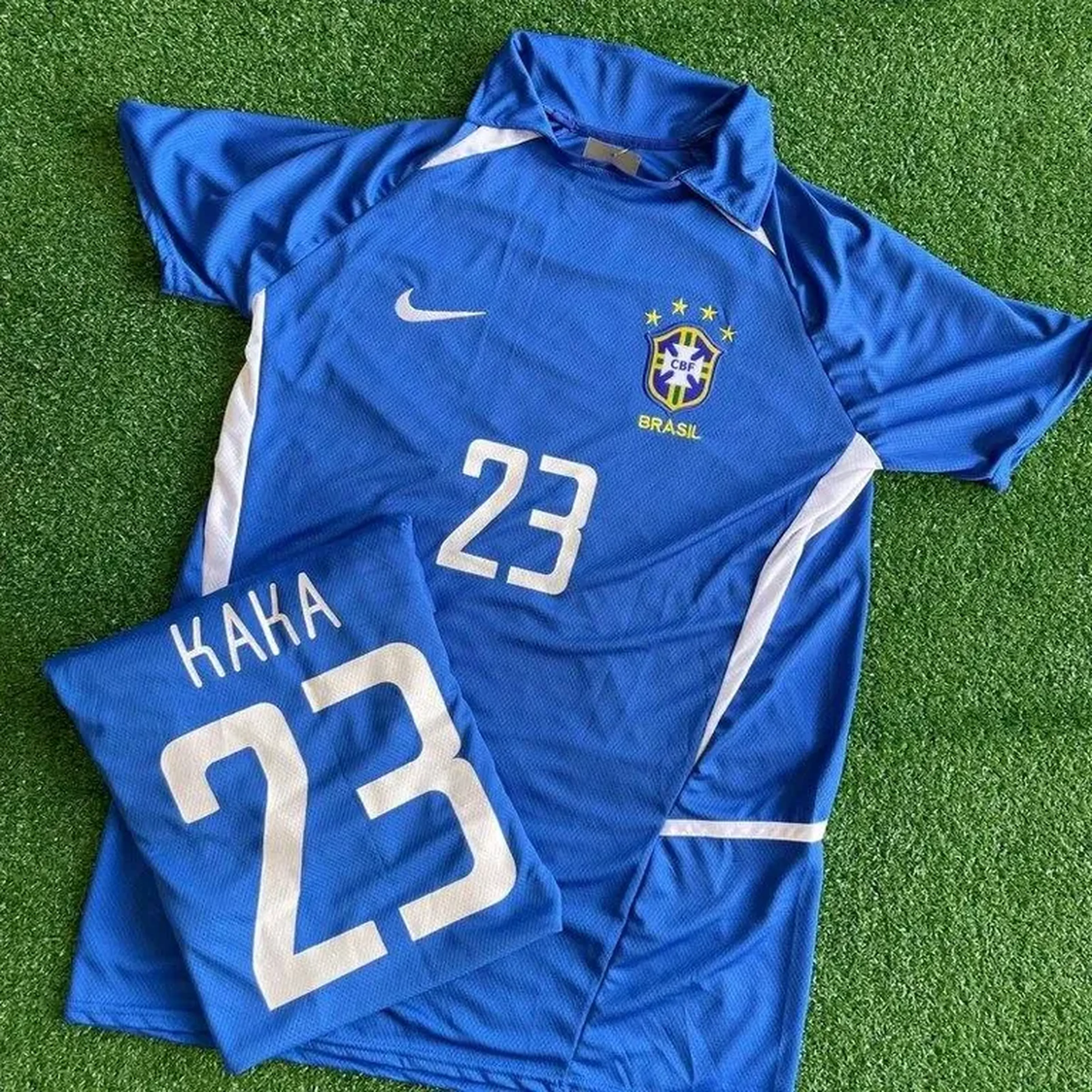 Camisa Nacional Premium Brasil Azul Kaká Retrô imagem