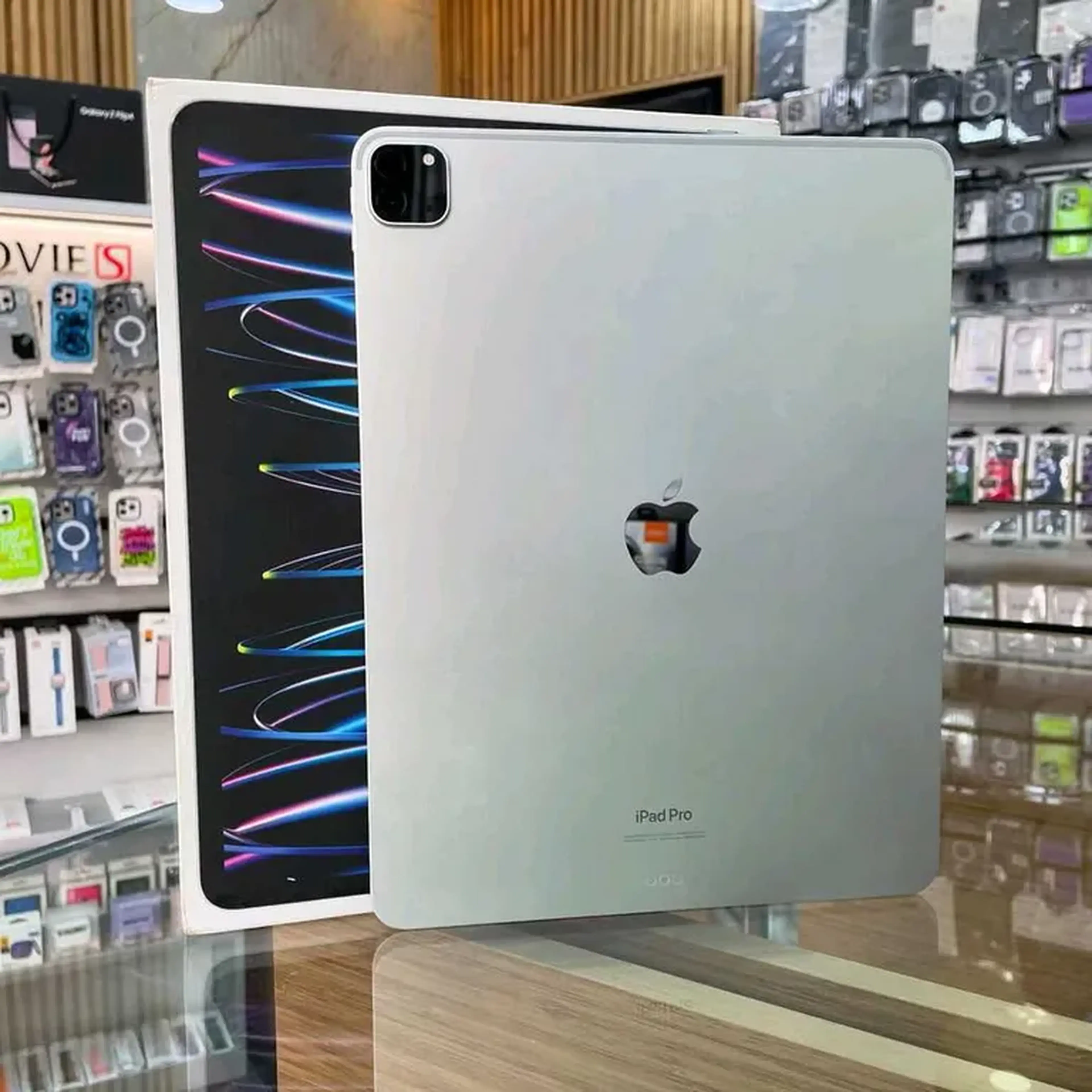 IPad Pro 5th 128 12.9” Wi-Fi + celular imagem