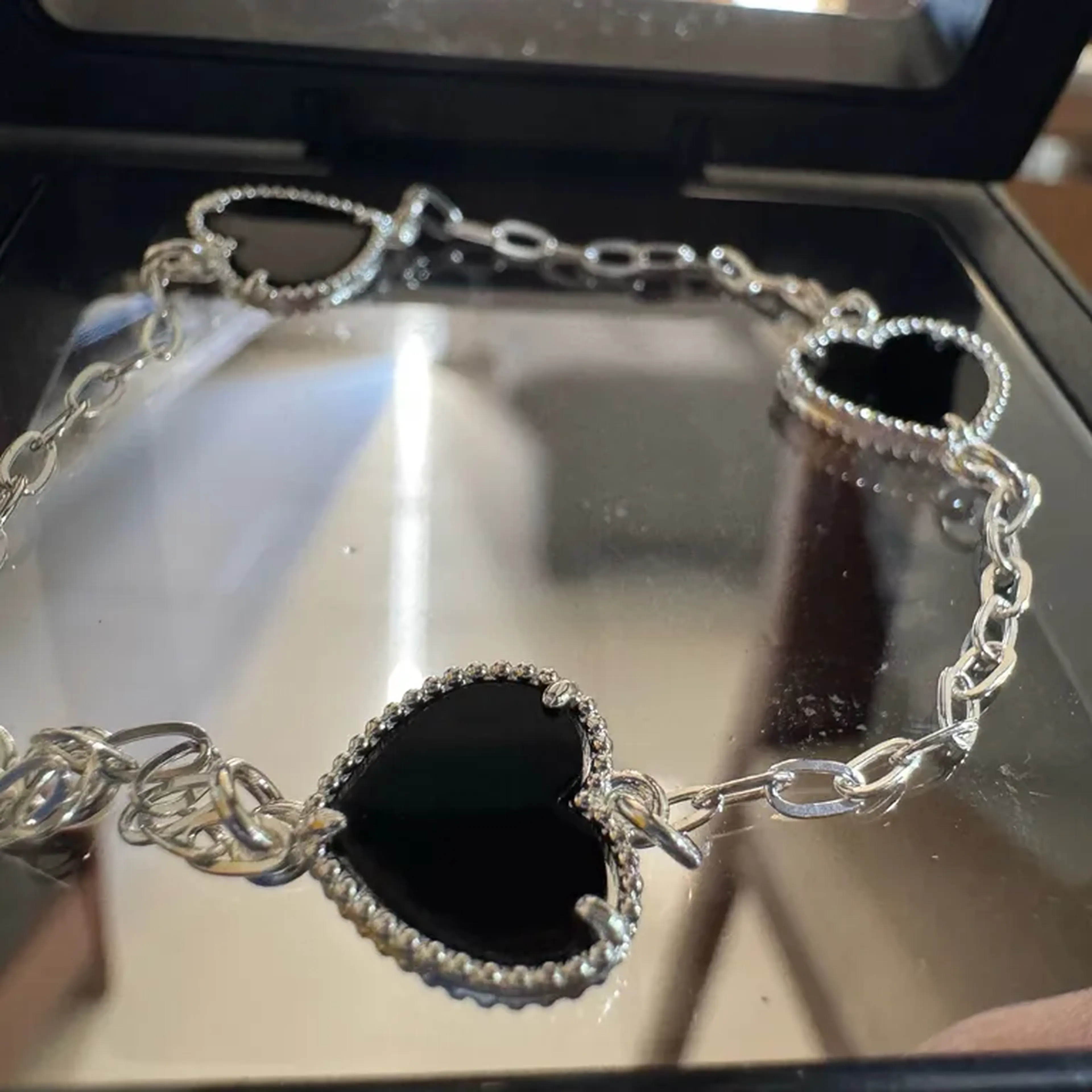 Pulseira Chocker 5 Corações imagem