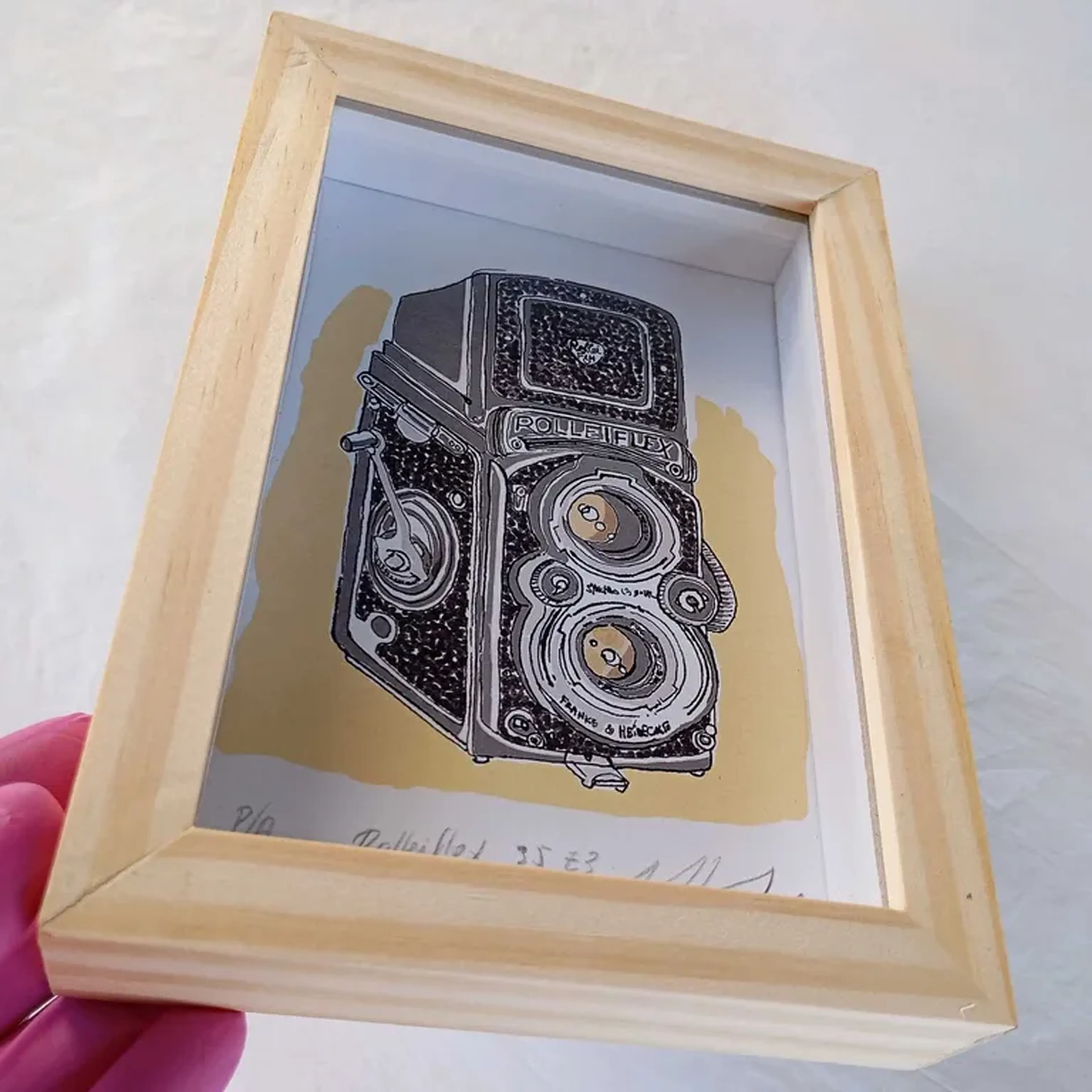 We Love Cameras - Rolleiflex E3 - 10x15 cm moldura alta imagem