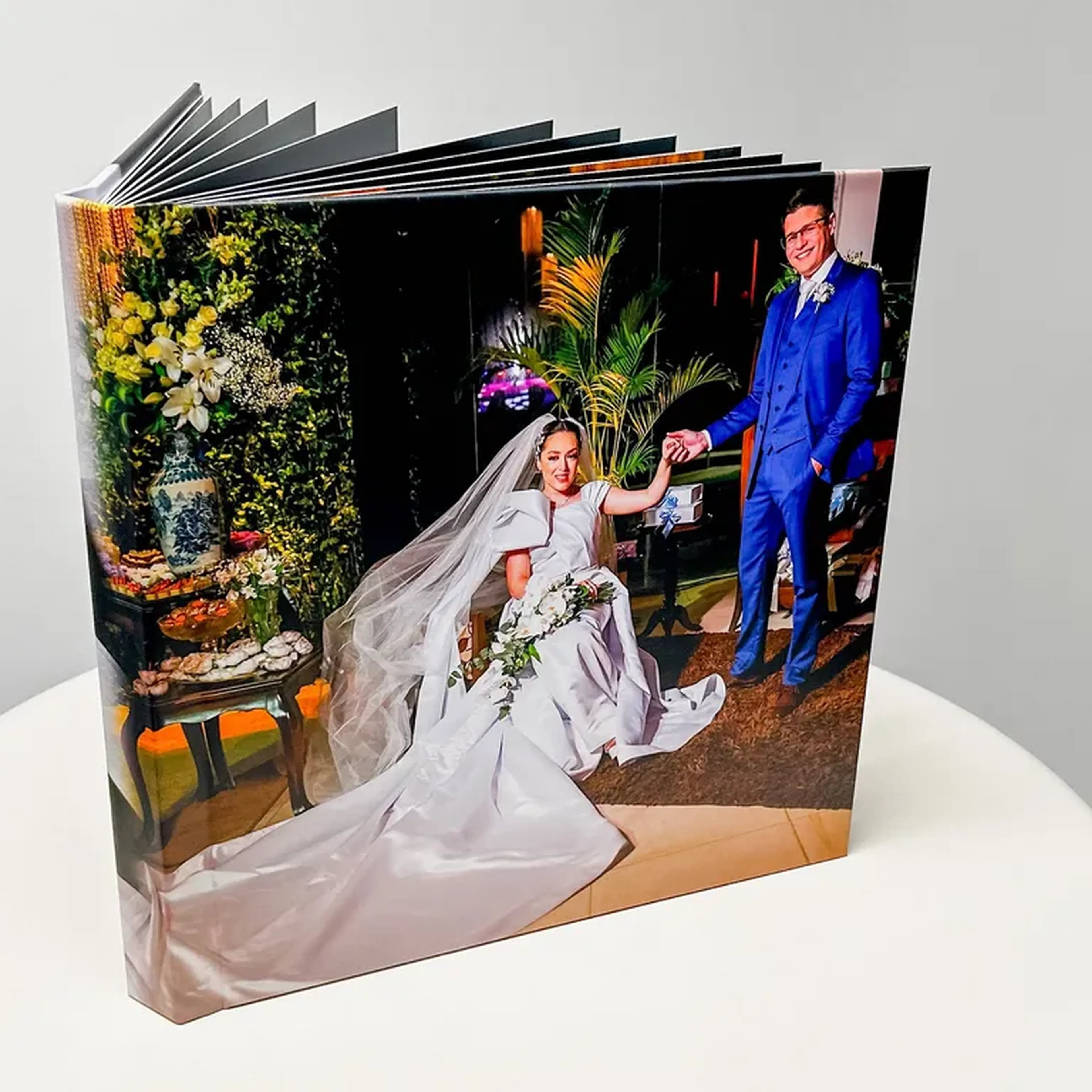 Álbum capa fotográfica 30x30 com 50 imagens (30 páginas) imagem