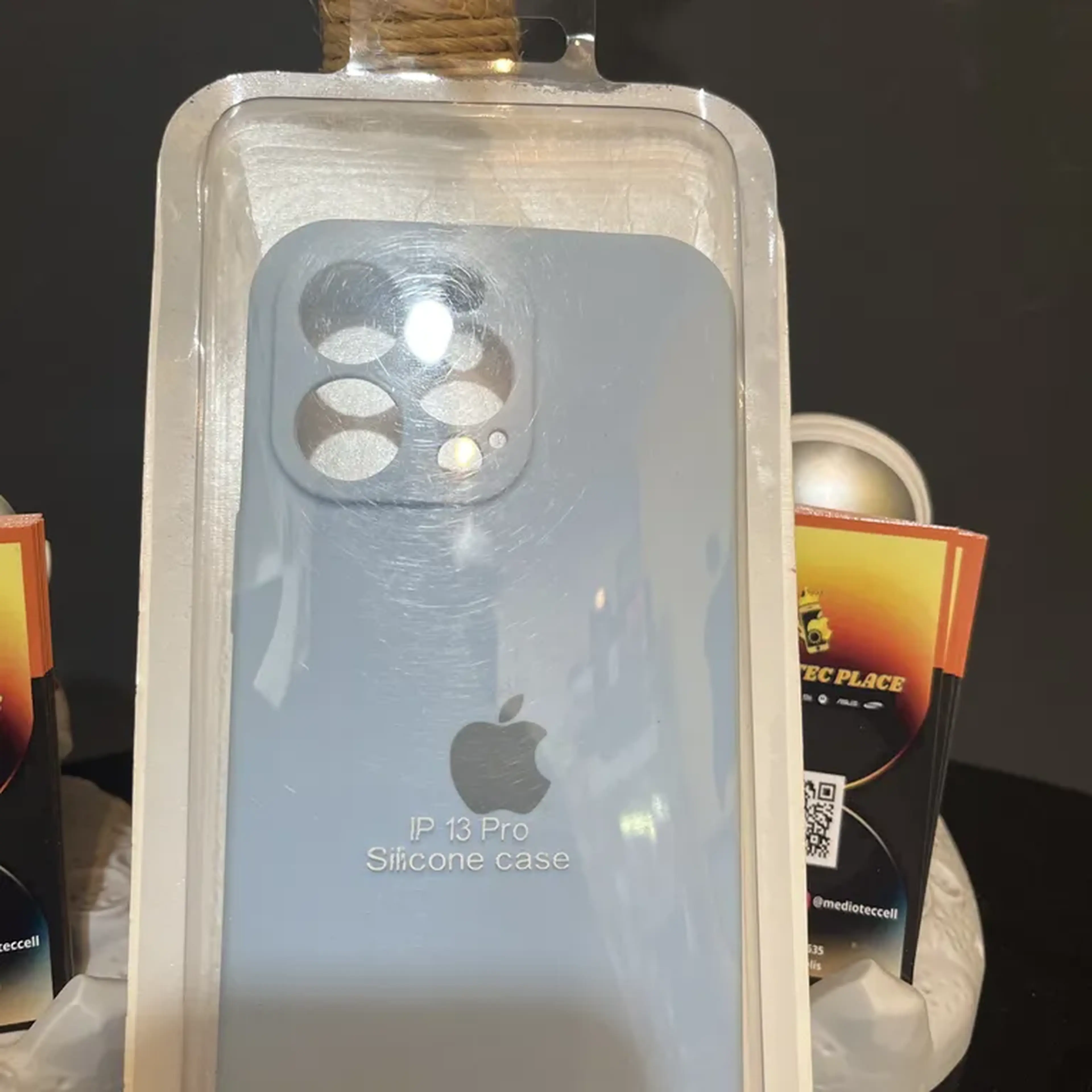 Capa de Silicone para iPhone 13 Pro imagem
