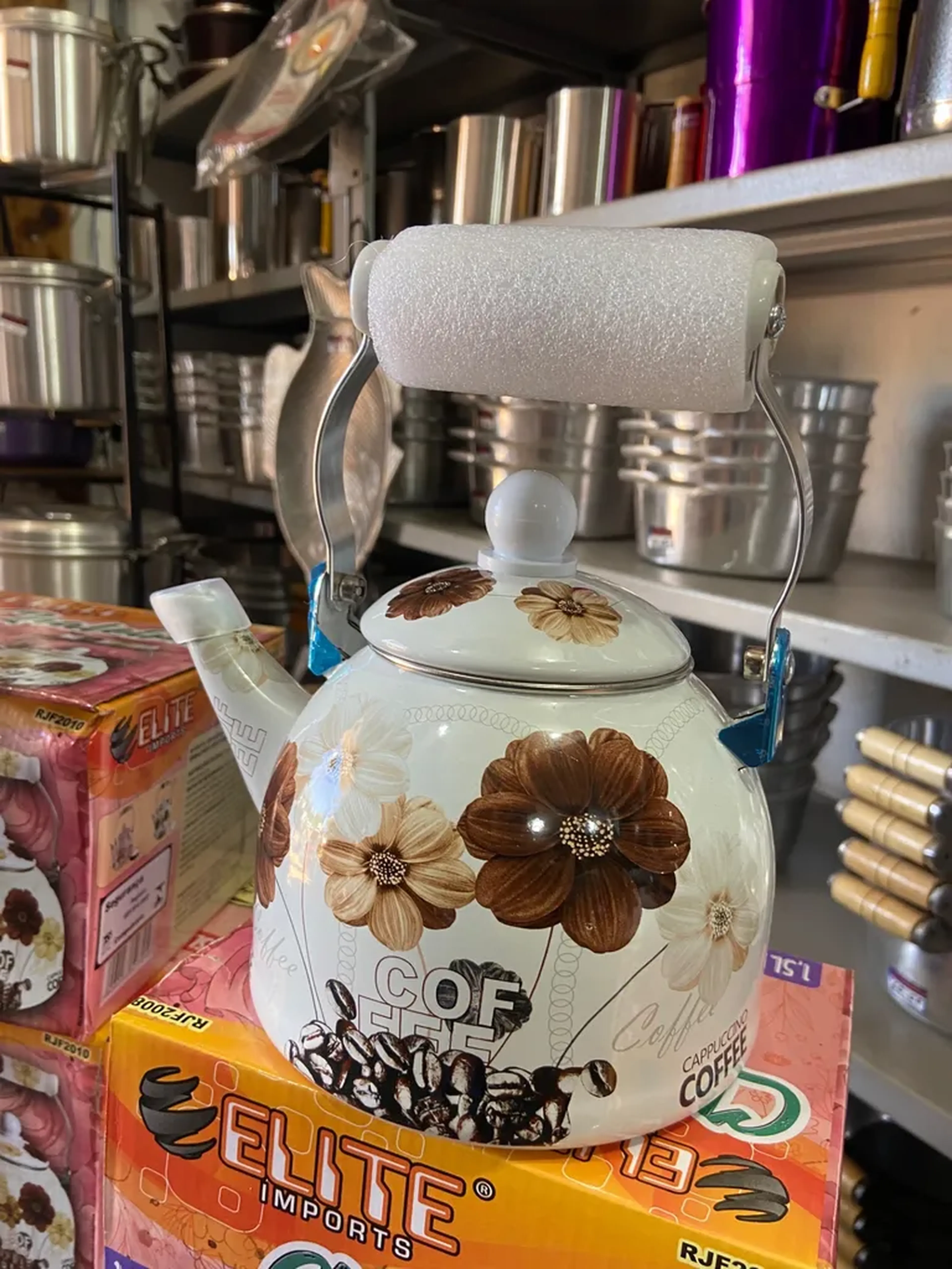 Chaleira Esmaltada imagem