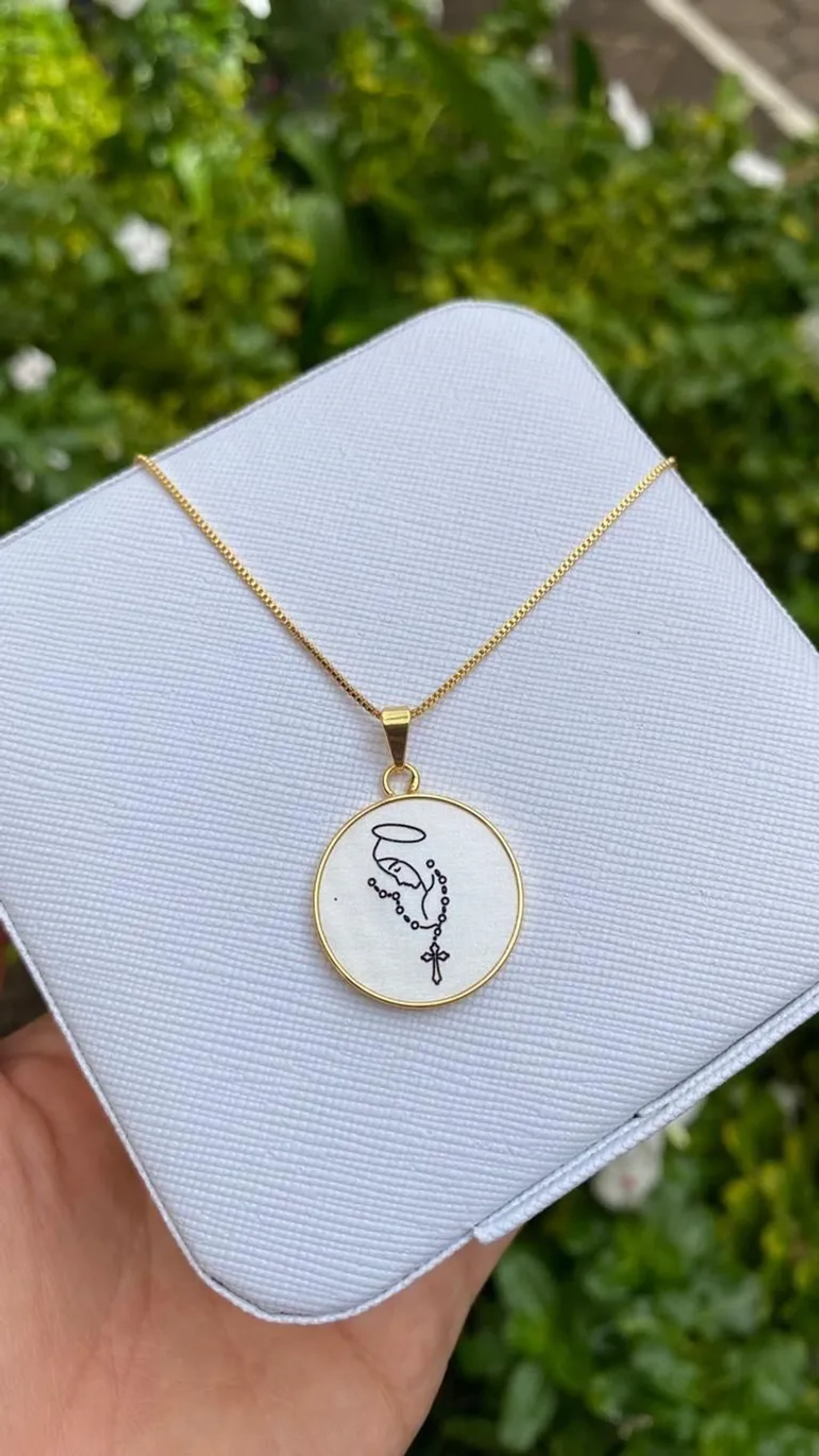 Gargantilha folheada Nossa senhora aparecida dourado imagem