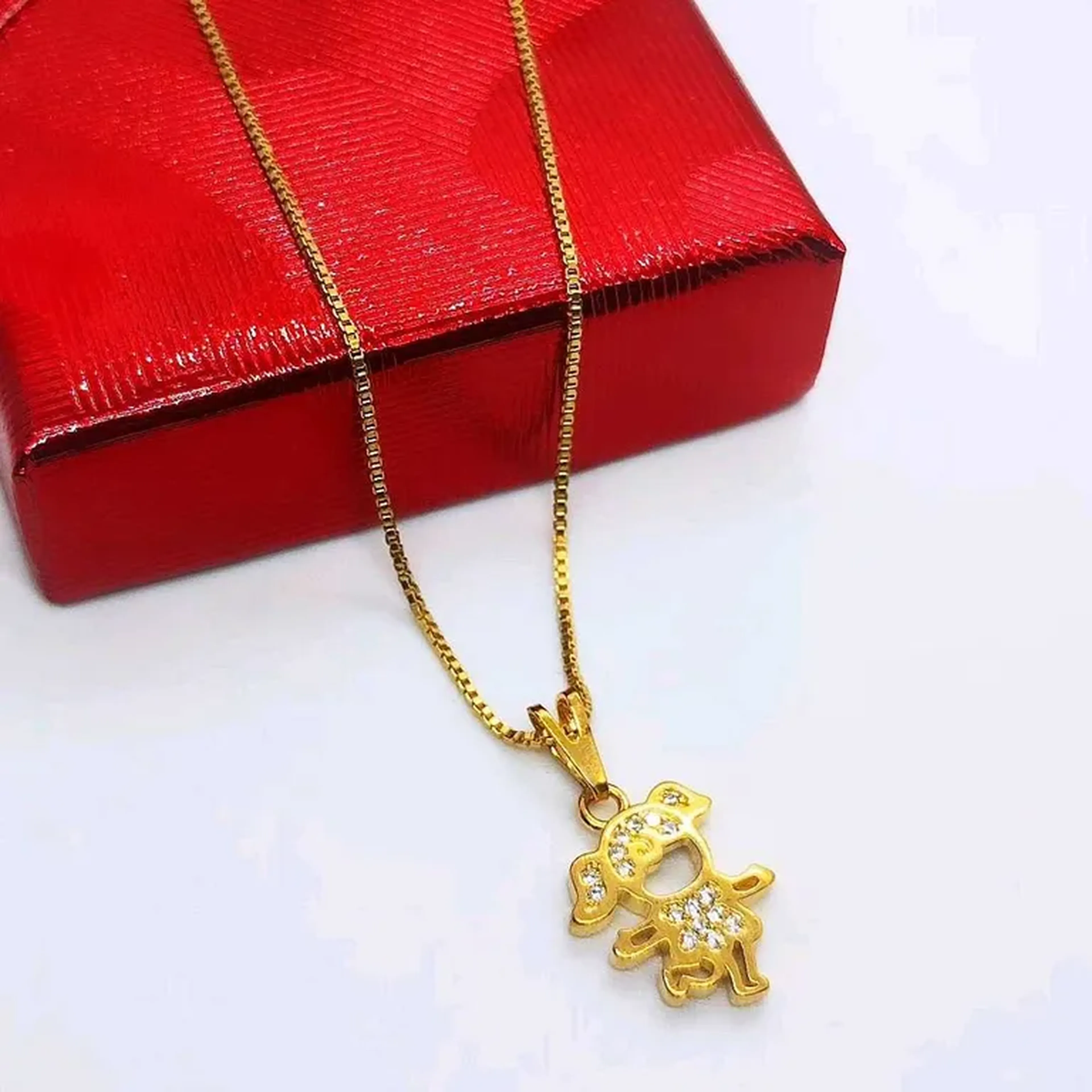 💕Gargantilha com Pingente Menina Cravejado de Pedras 08 imagem