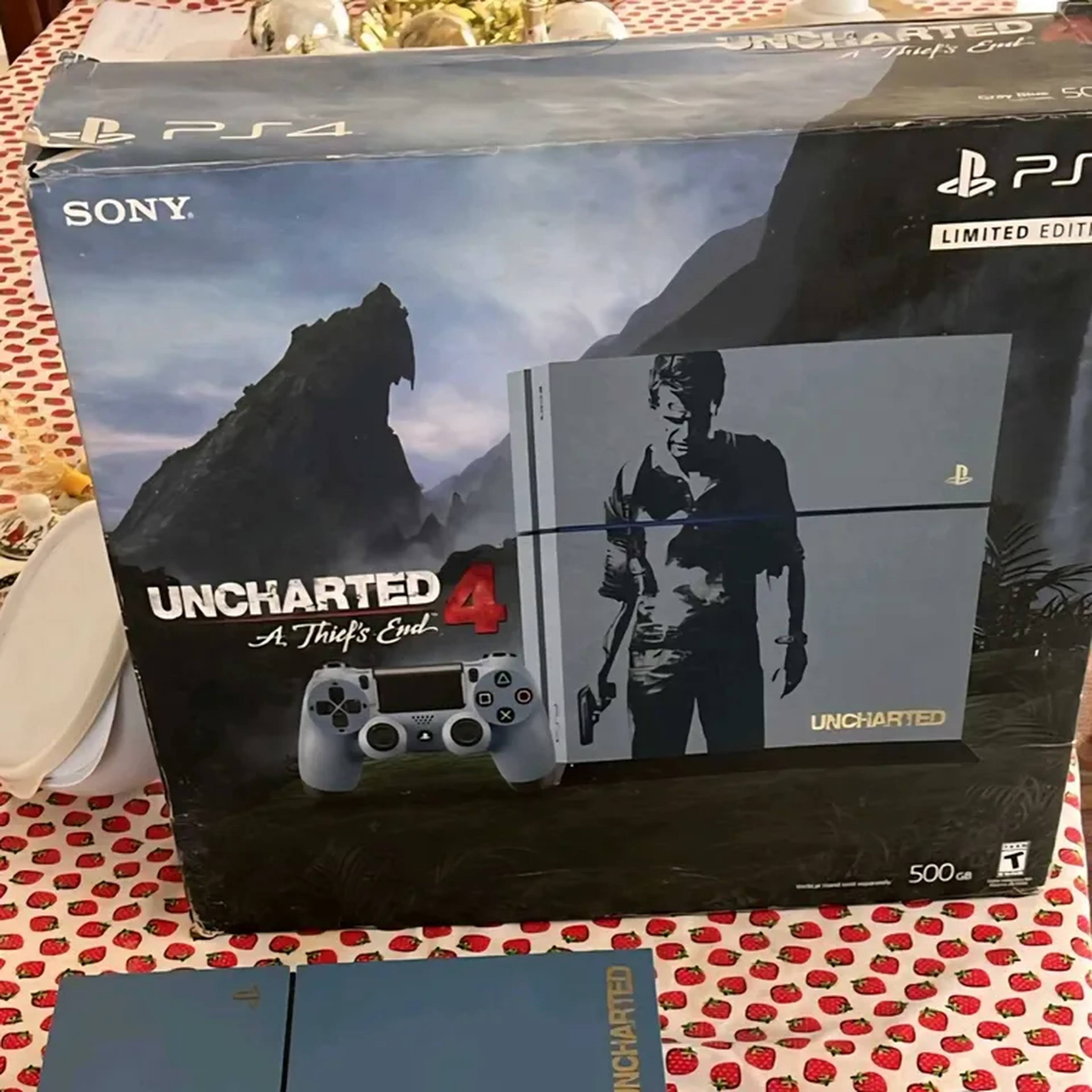 Playstation 4 modelo fat 500gb ed. especial Uncharted 4 imagem