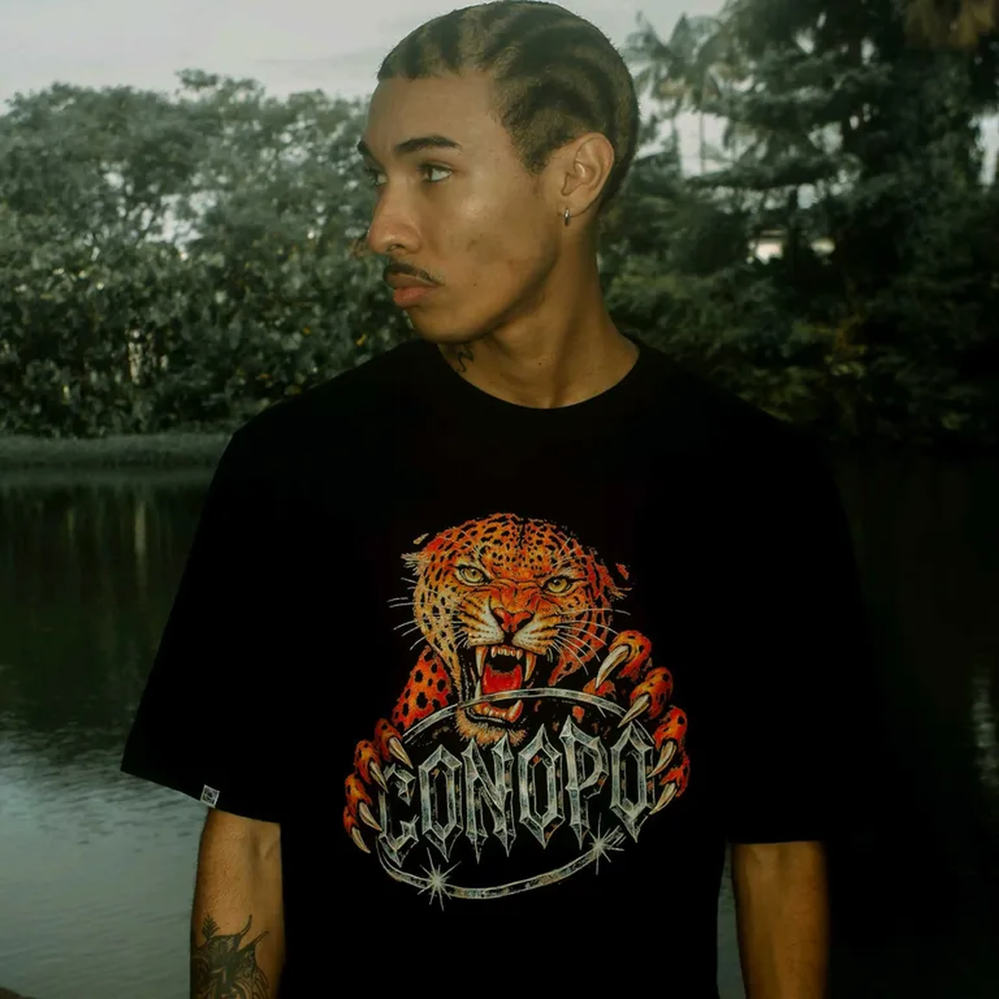 T-shirt Onça conopo imagem