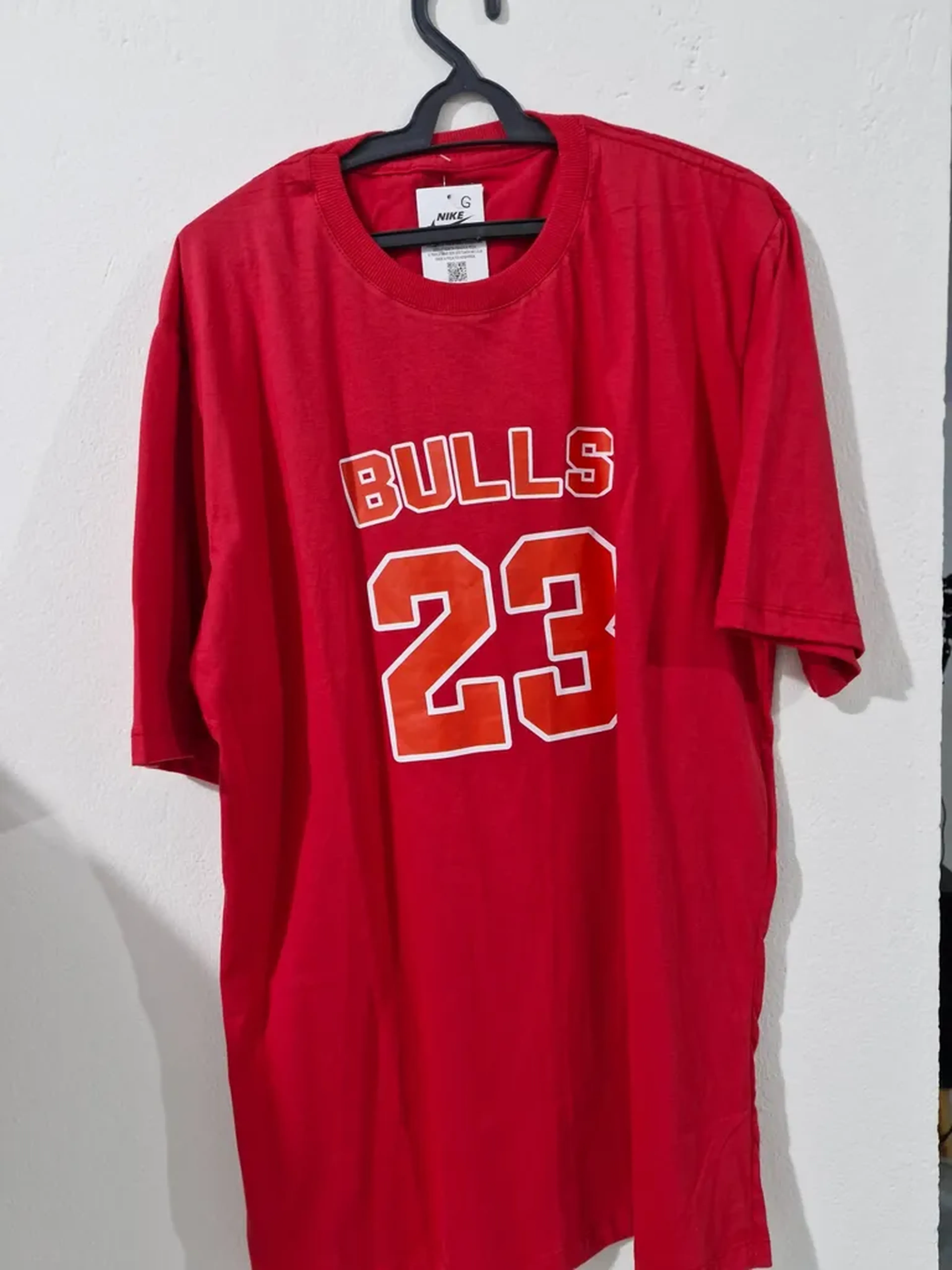 Camiseta Bulls 23 vermelha G imagem