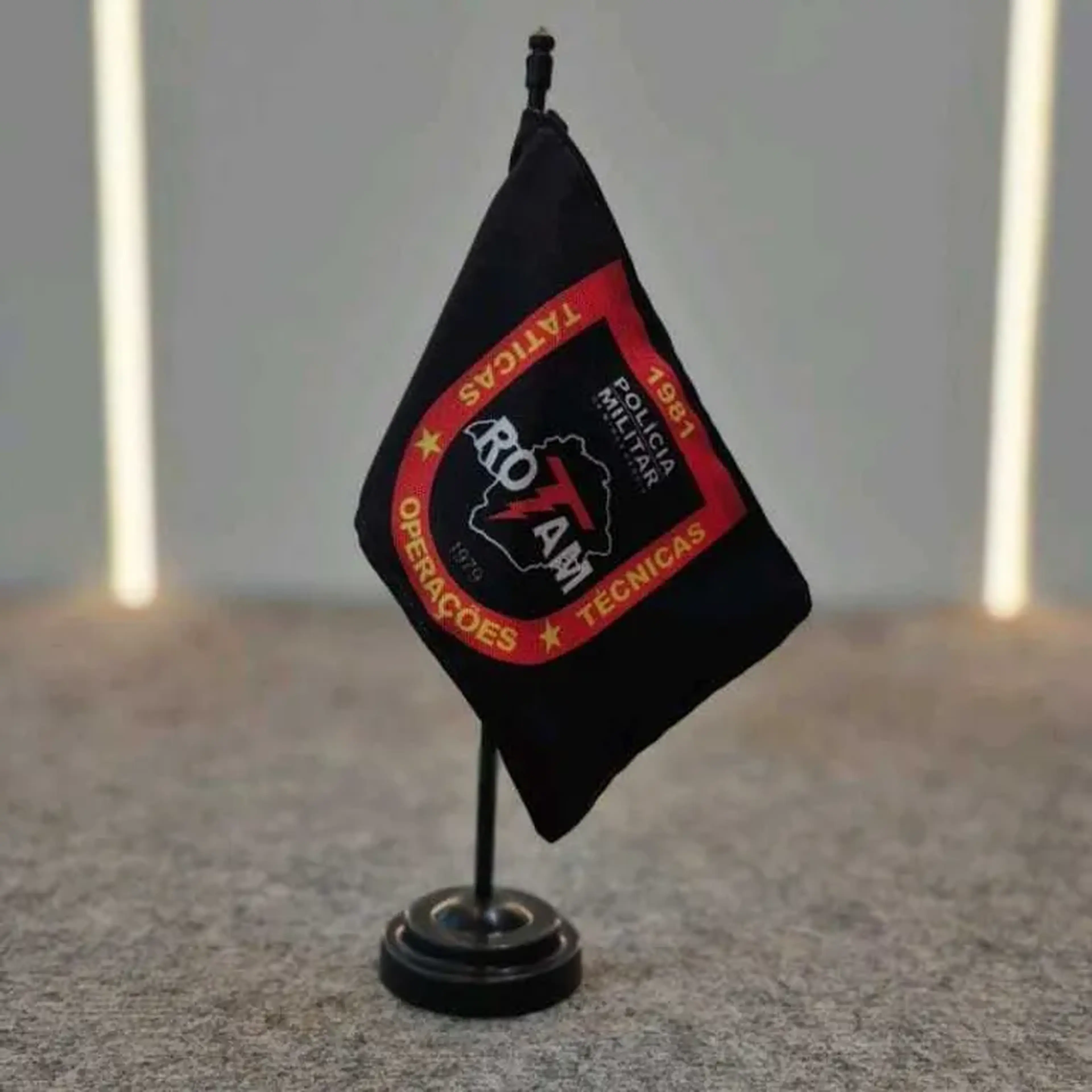 Bandeira de mesa CPR - base de plástico imagem