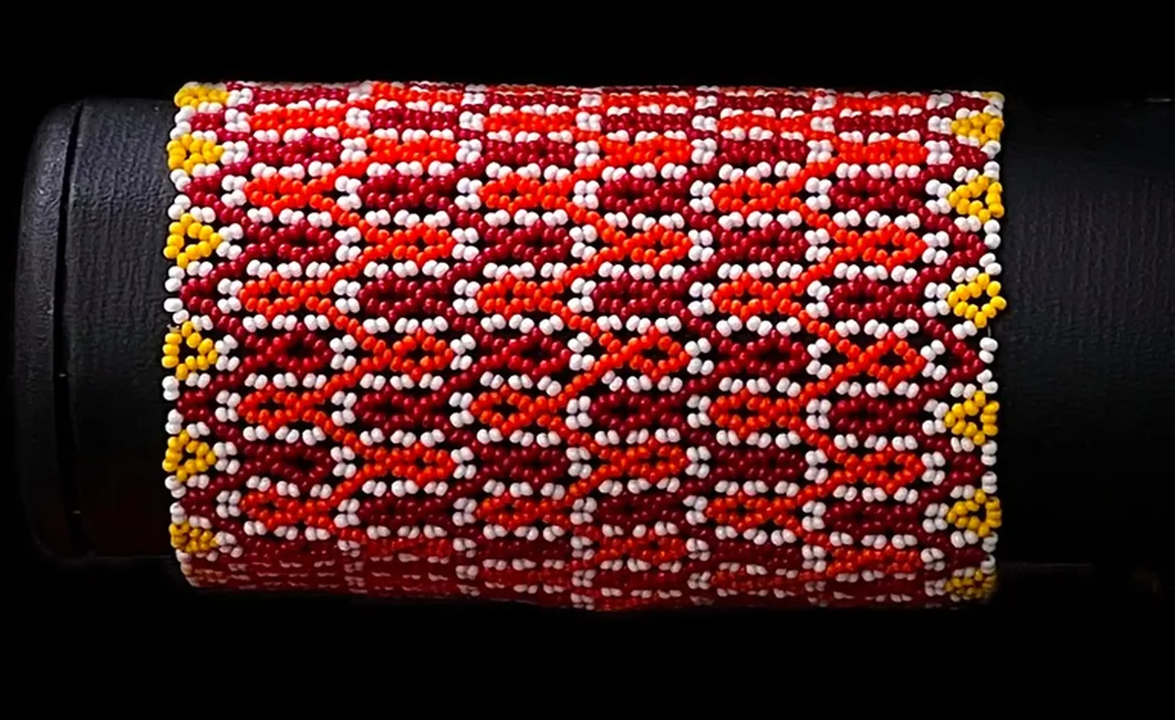 Pulseira com grafismo casco do jabuti imagem