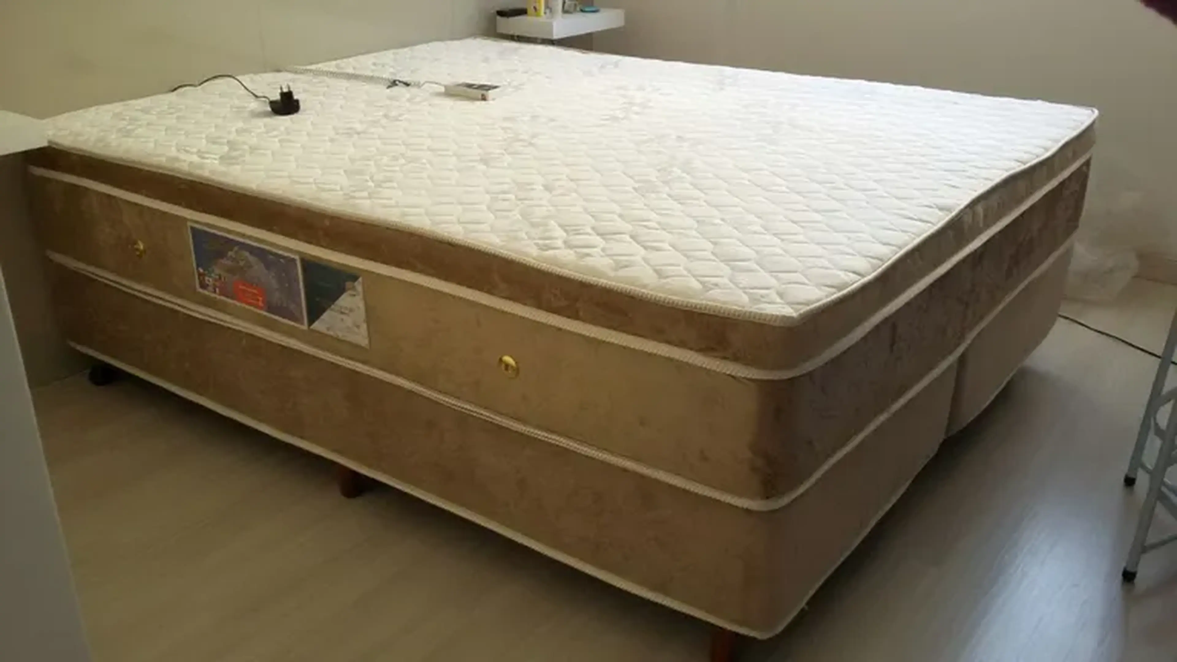 Colchão Queem sem massagens imagem